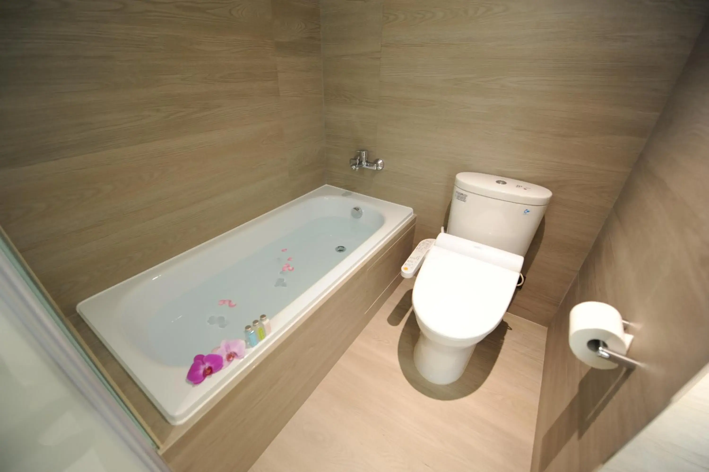 Bathroom in Kaohsiung International Plaza Hotel