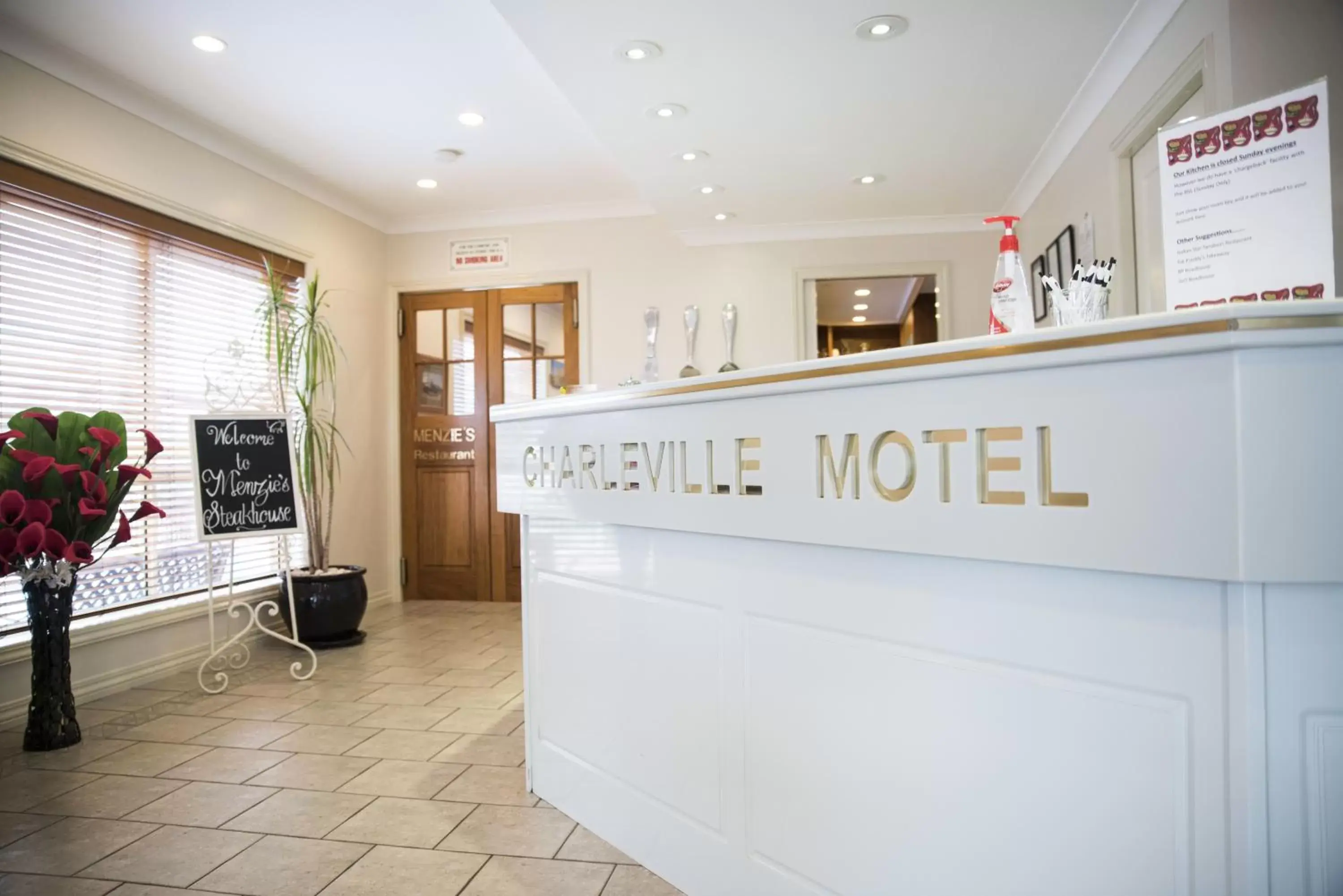Lobby or reception in Charleville Motel Lobby or reception in Charleville Motel