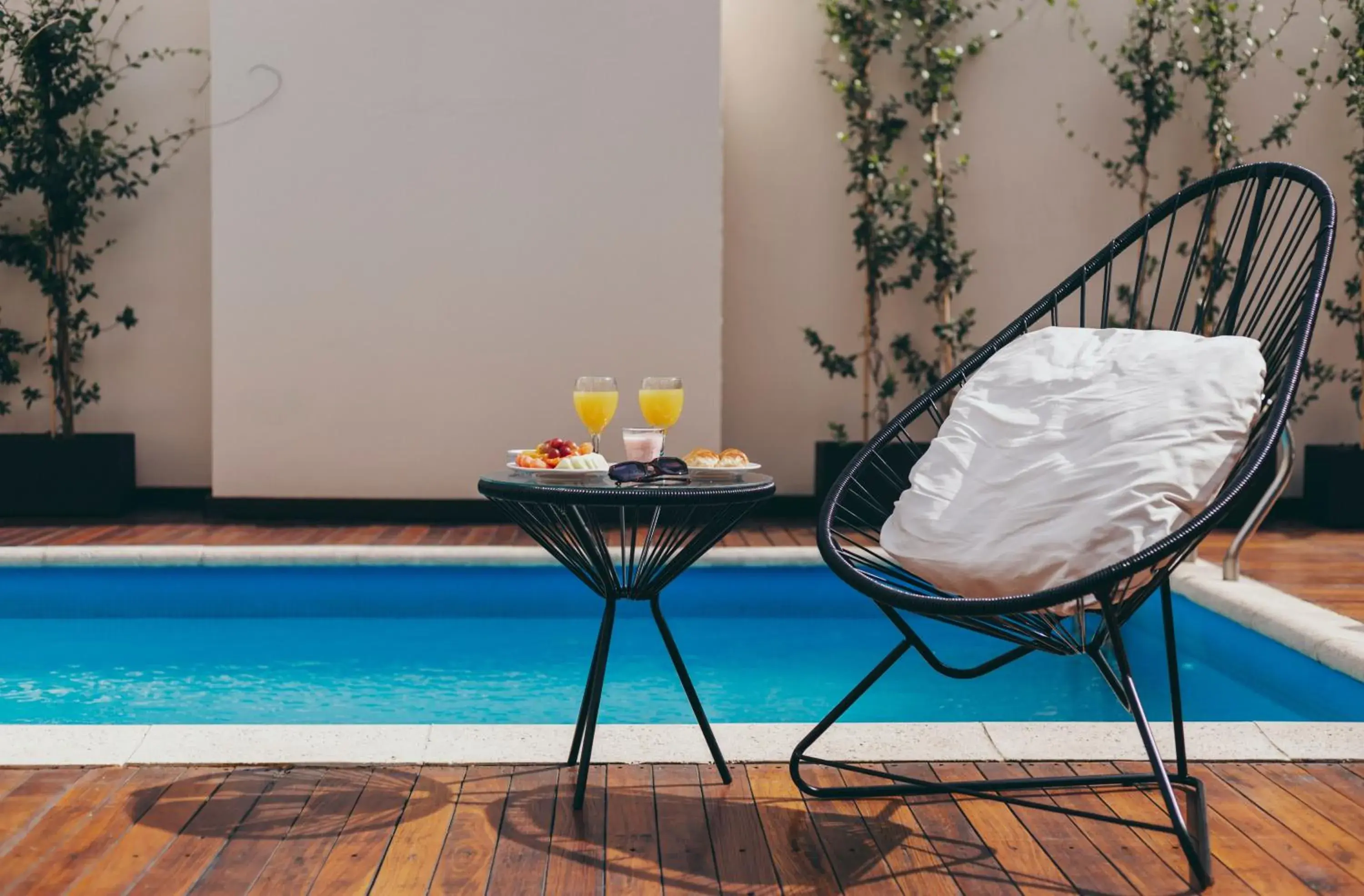 Swimming Pool in Americas Towers Hotel