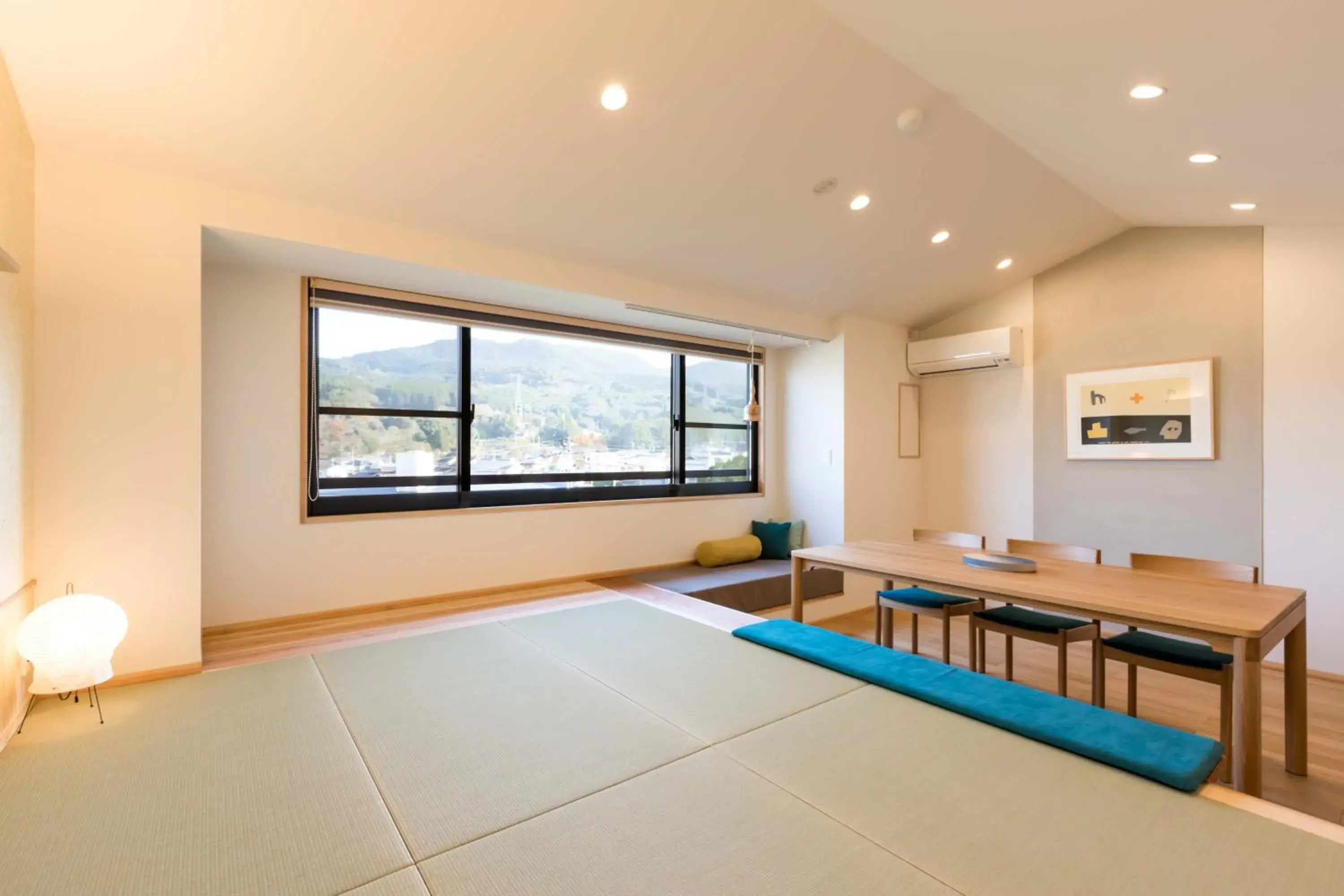 Photo of the whole room in Ryokan Oomuraya