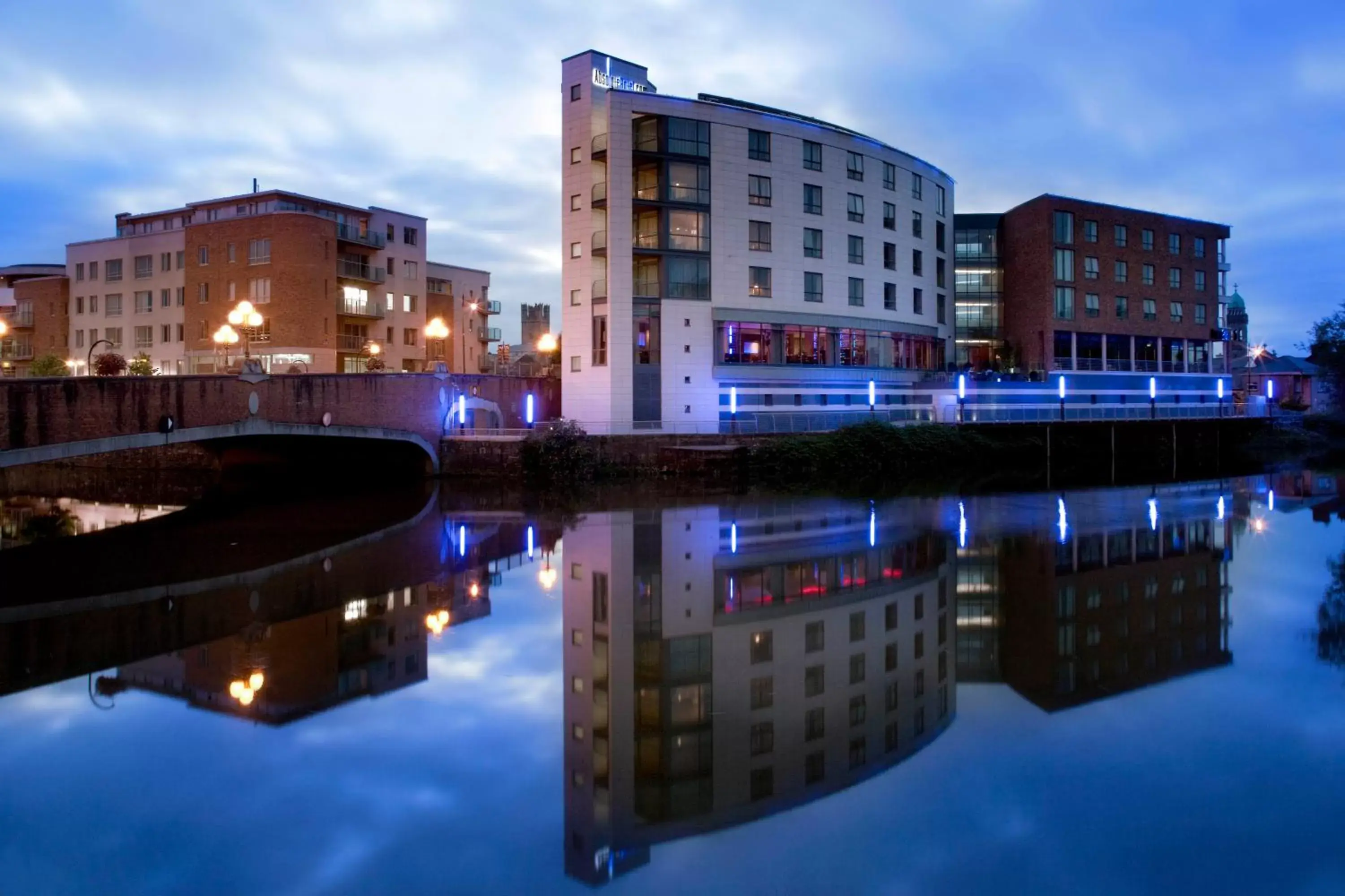 Facade/entrance, Property Building in Absolute Hotel Limerick