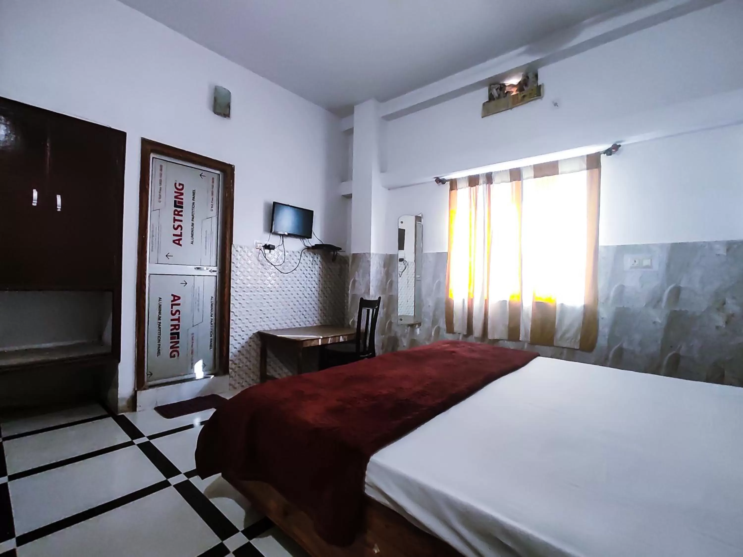 Bedroom, Bed in Hotel Vijay