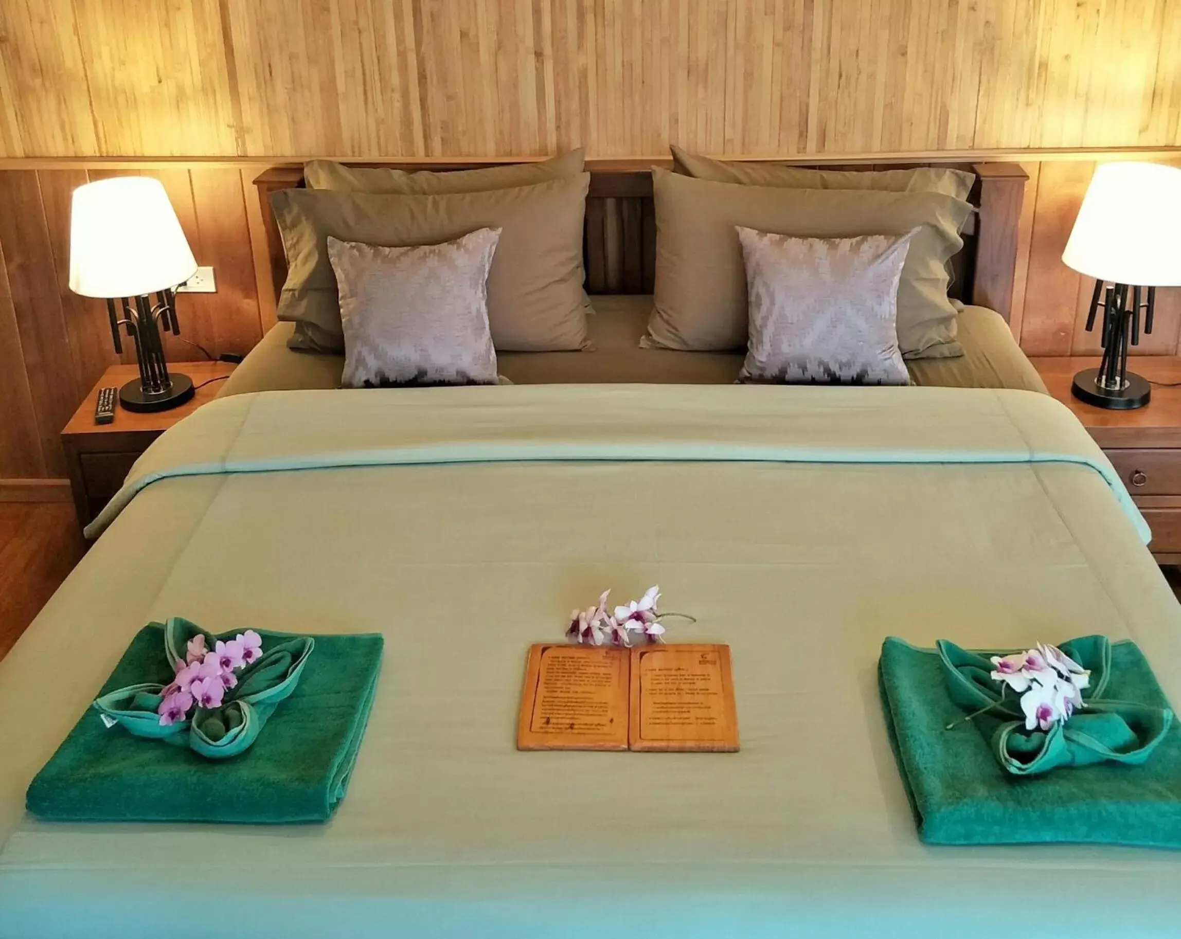 Bedroom, Bed in Koh Kood Beach Resort