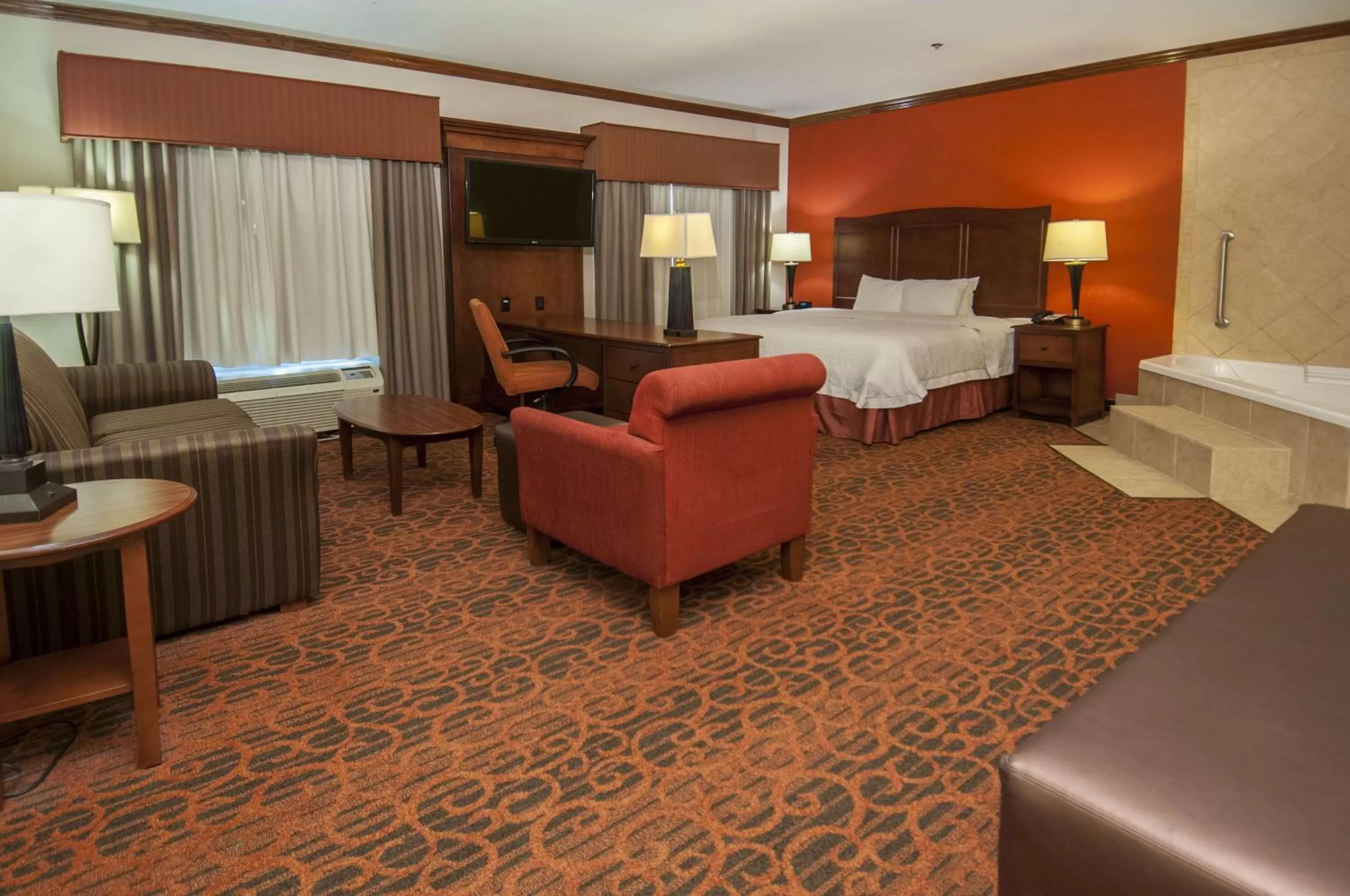 King Studio Suite with Whirlpool - Non-Smoking in Hampton Inn and Suites Waxahachie