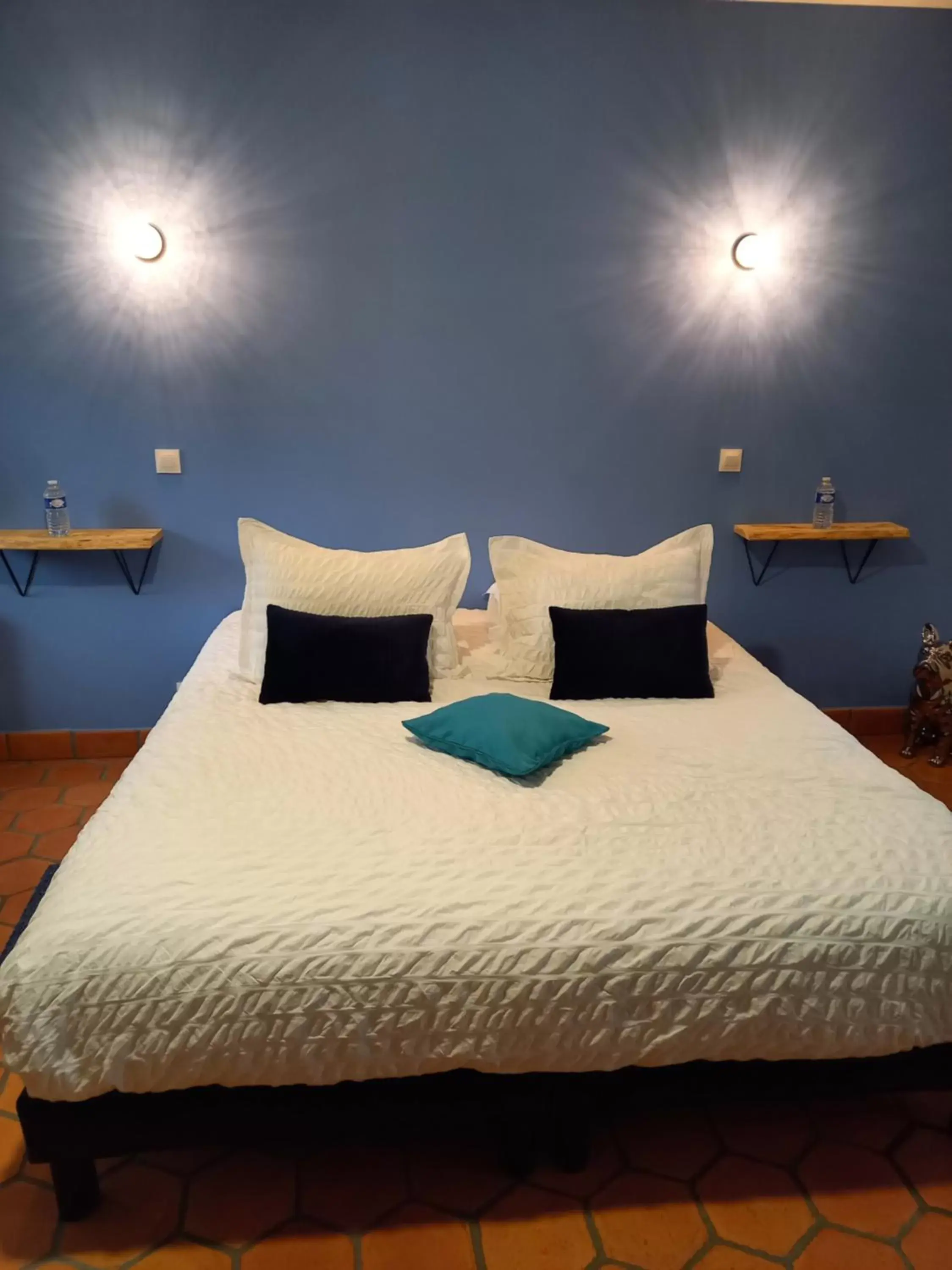 Property building, Bed in chambres et gites d'étretat