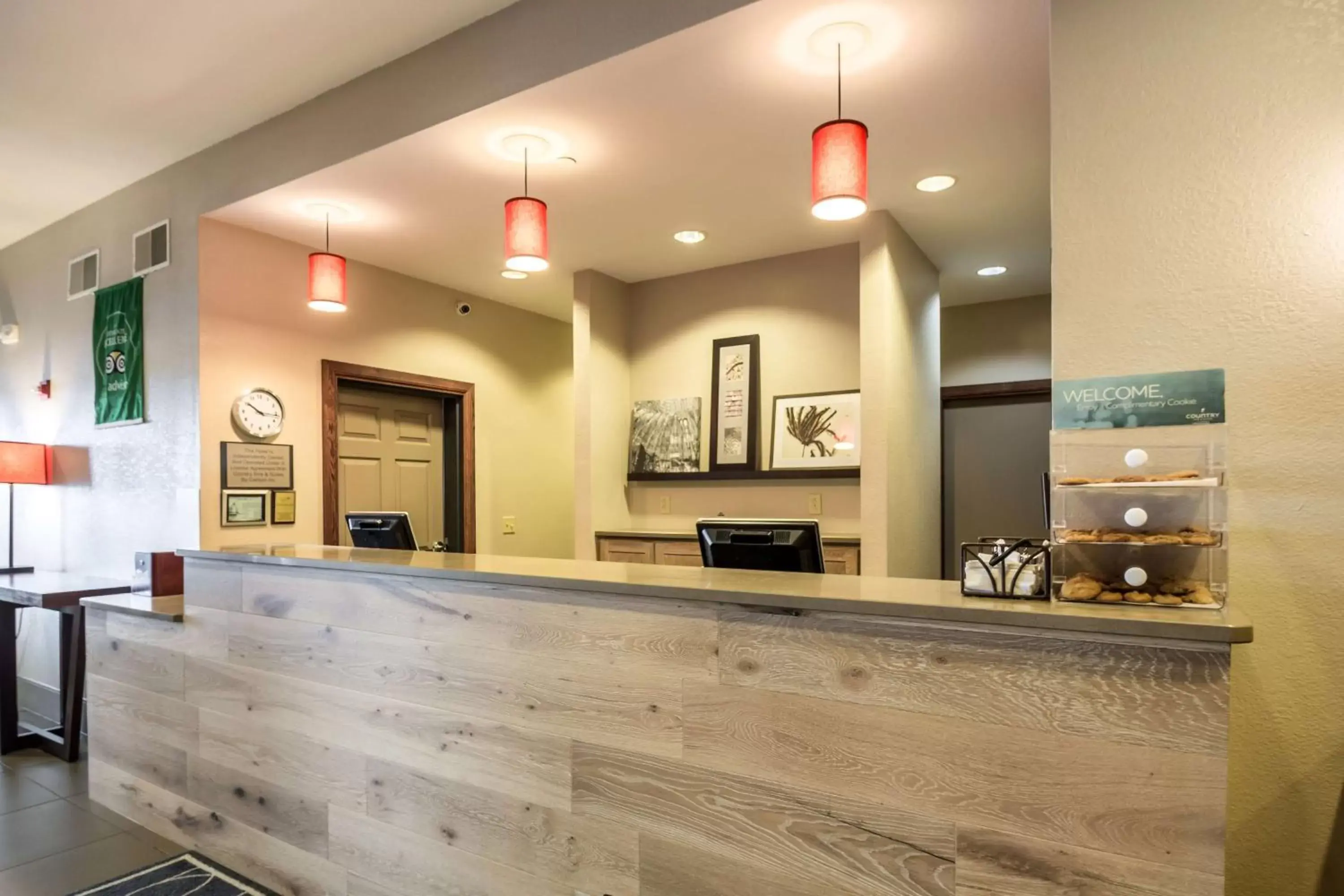 Lobby or reception, Lobby/Reception in Country Inn & Suites by Radisson, Fond du Lac, WI