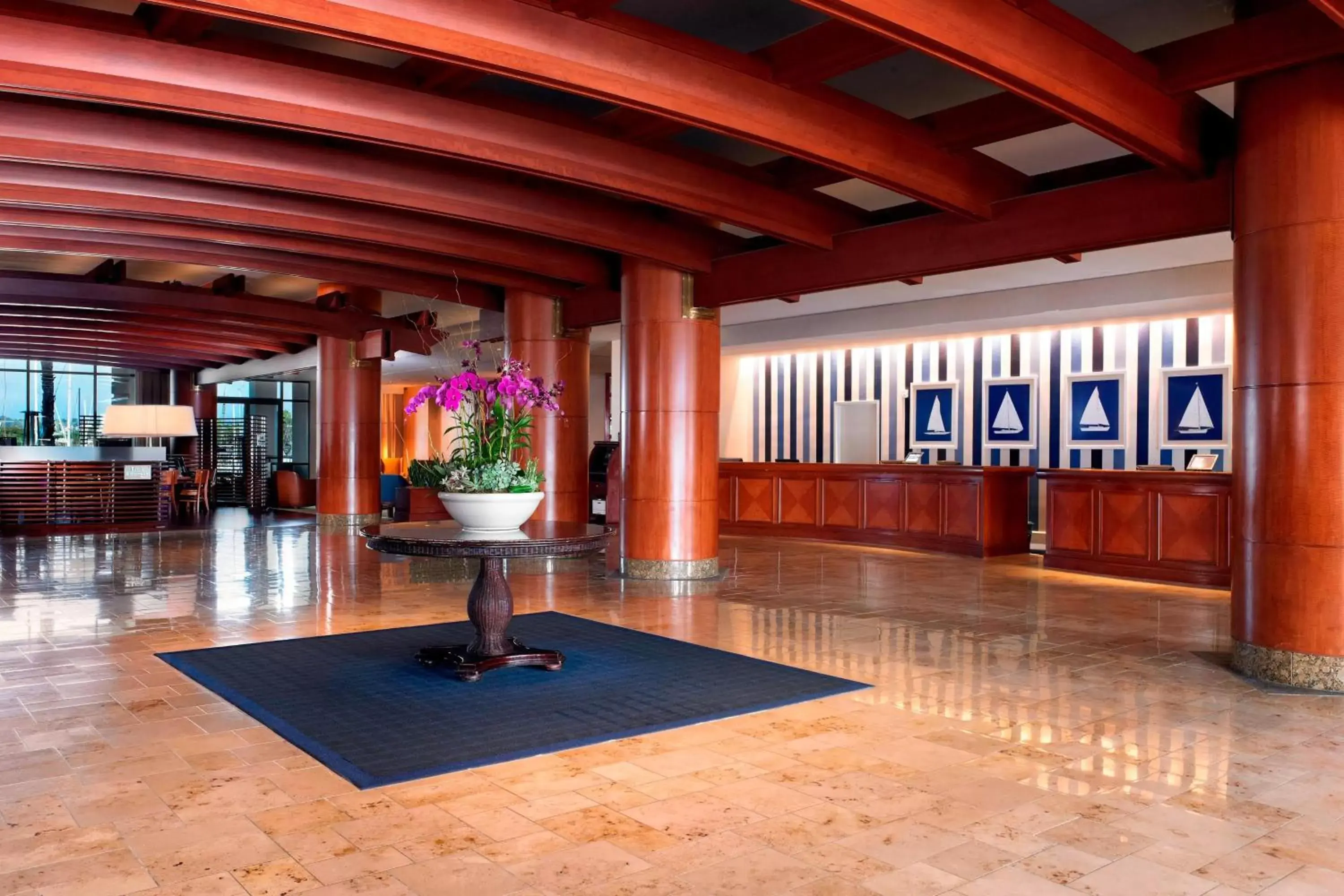 Lobby or reception in Sheraton San Diego Hotel & Marina