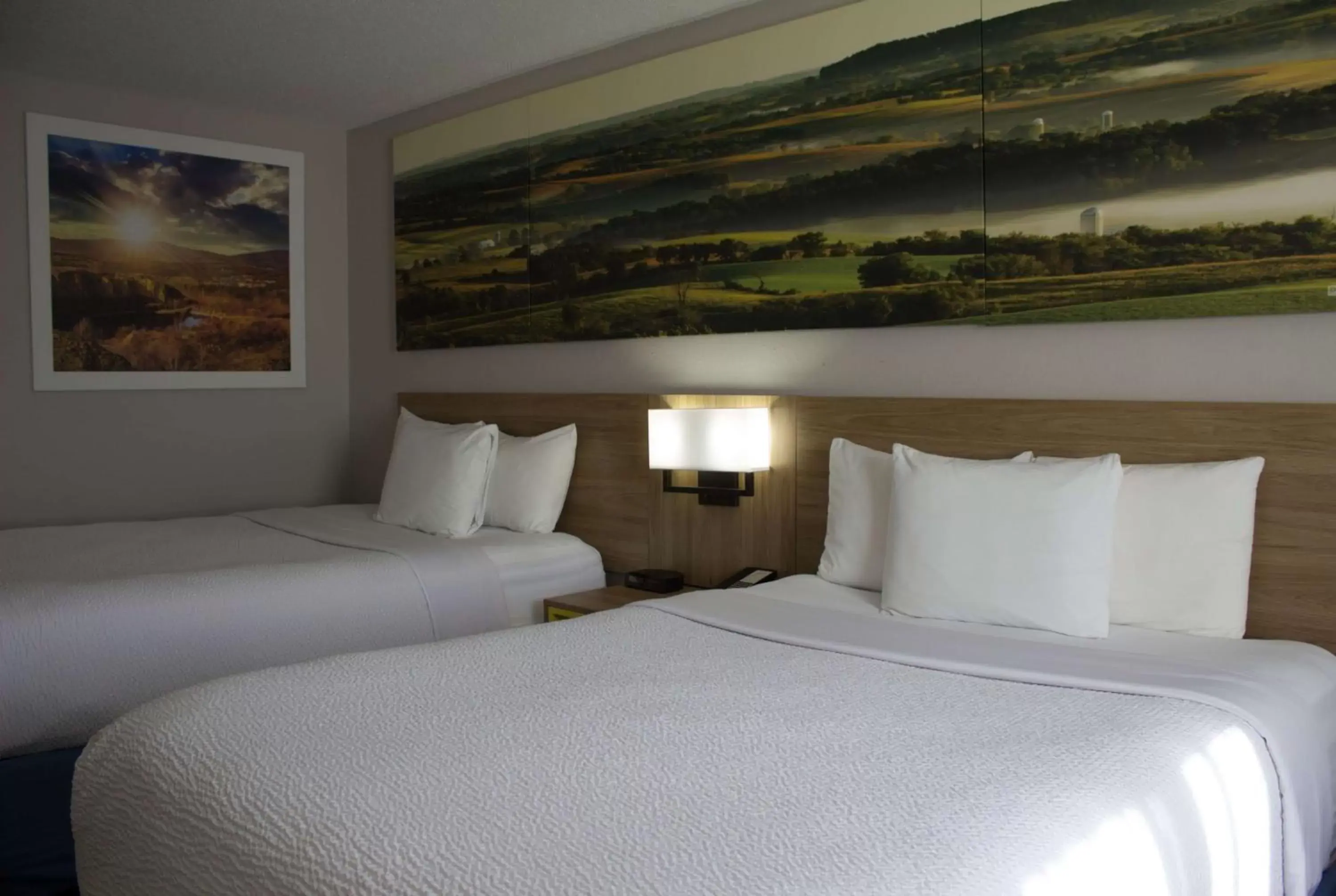 Photo of the whole room, Bed in Days Inn by Wyndham Colby