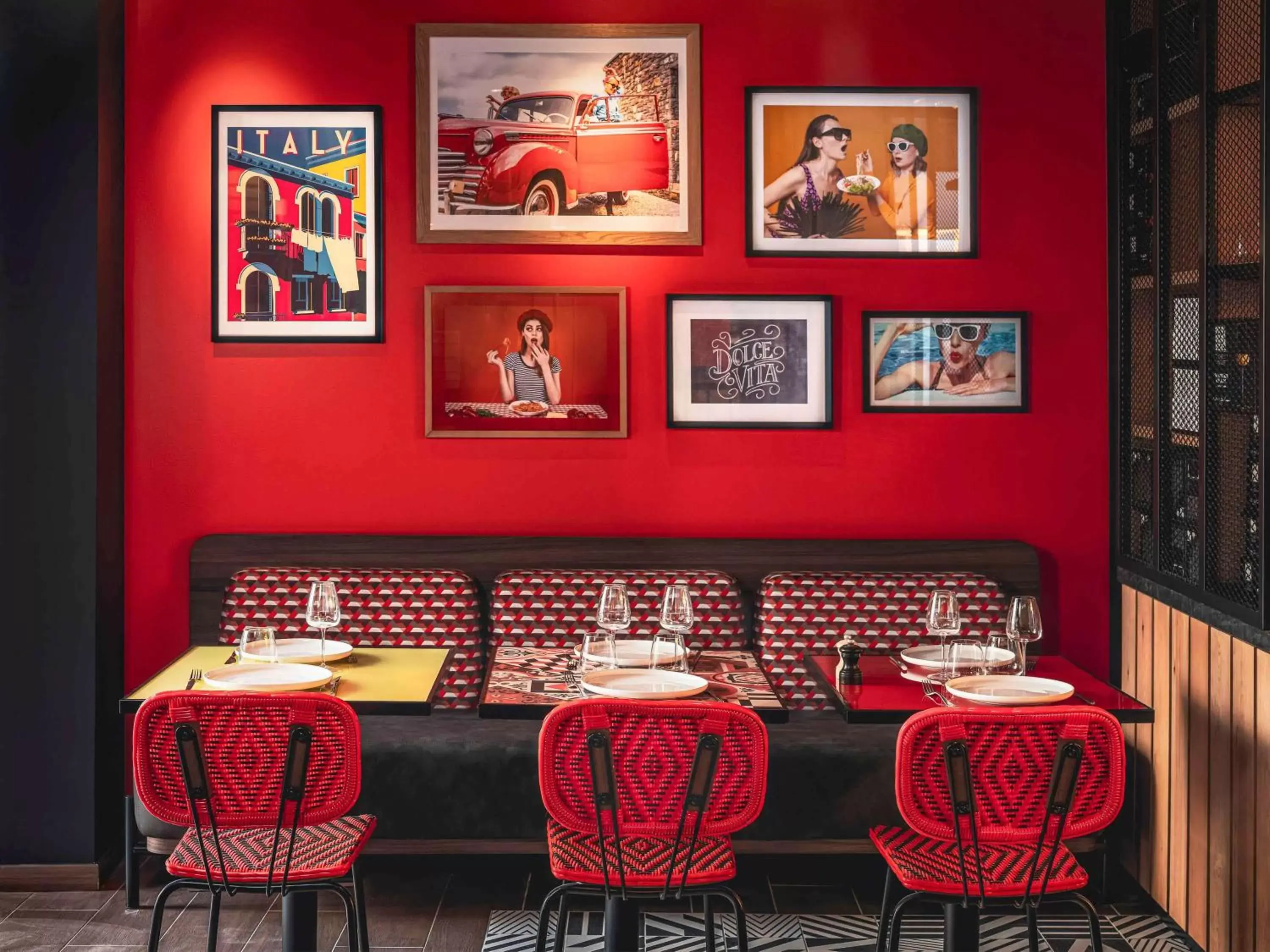 Restaurant/places to eat, Seating Area in Novotel Paris Vaugirard Montparnasse