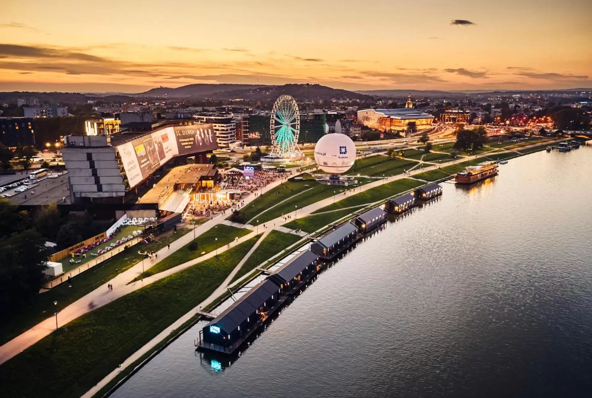 Property building, Bird's-eye View in New Port - Hotel na Wiśle