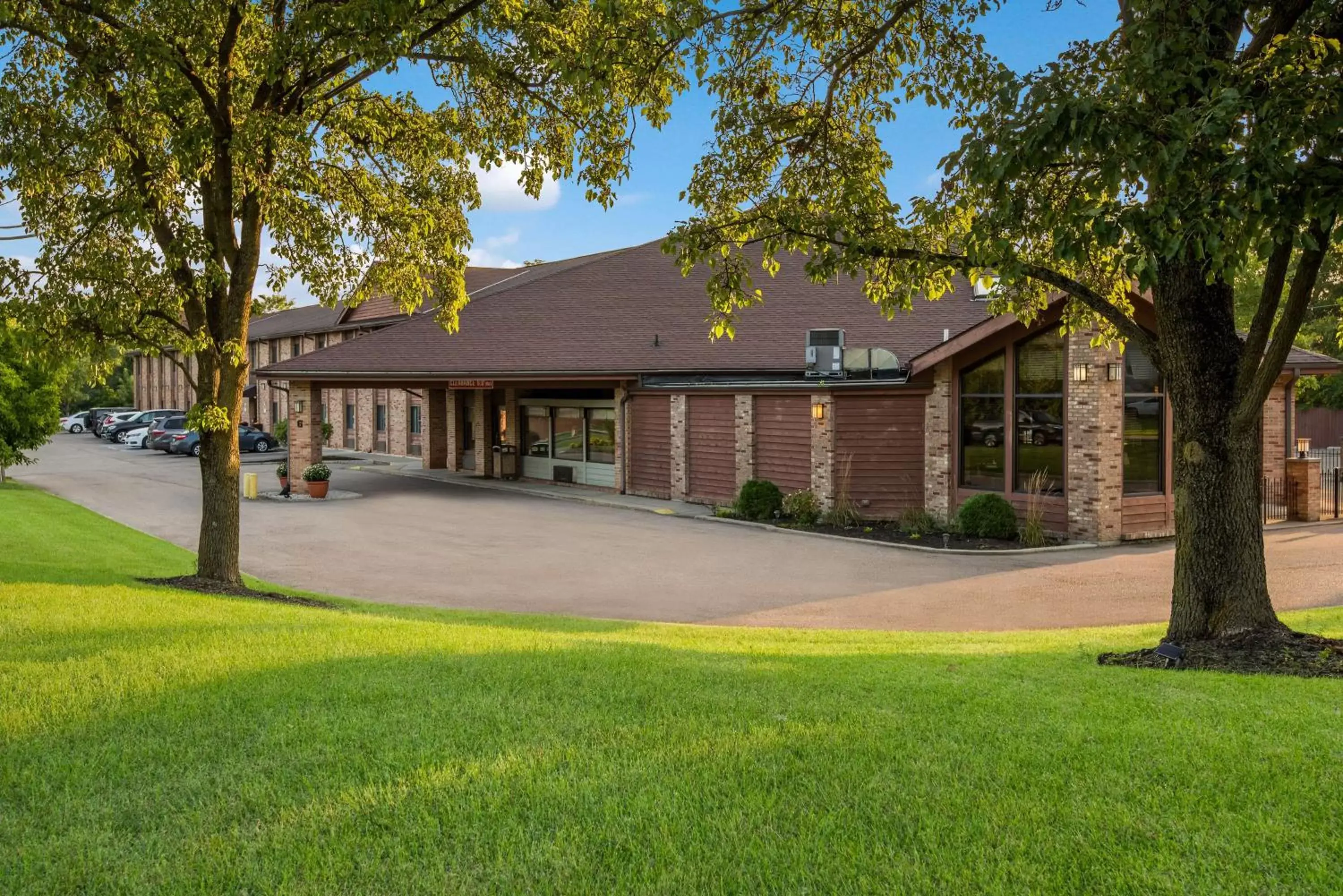 Property Building in Best Western Sycamore Inn