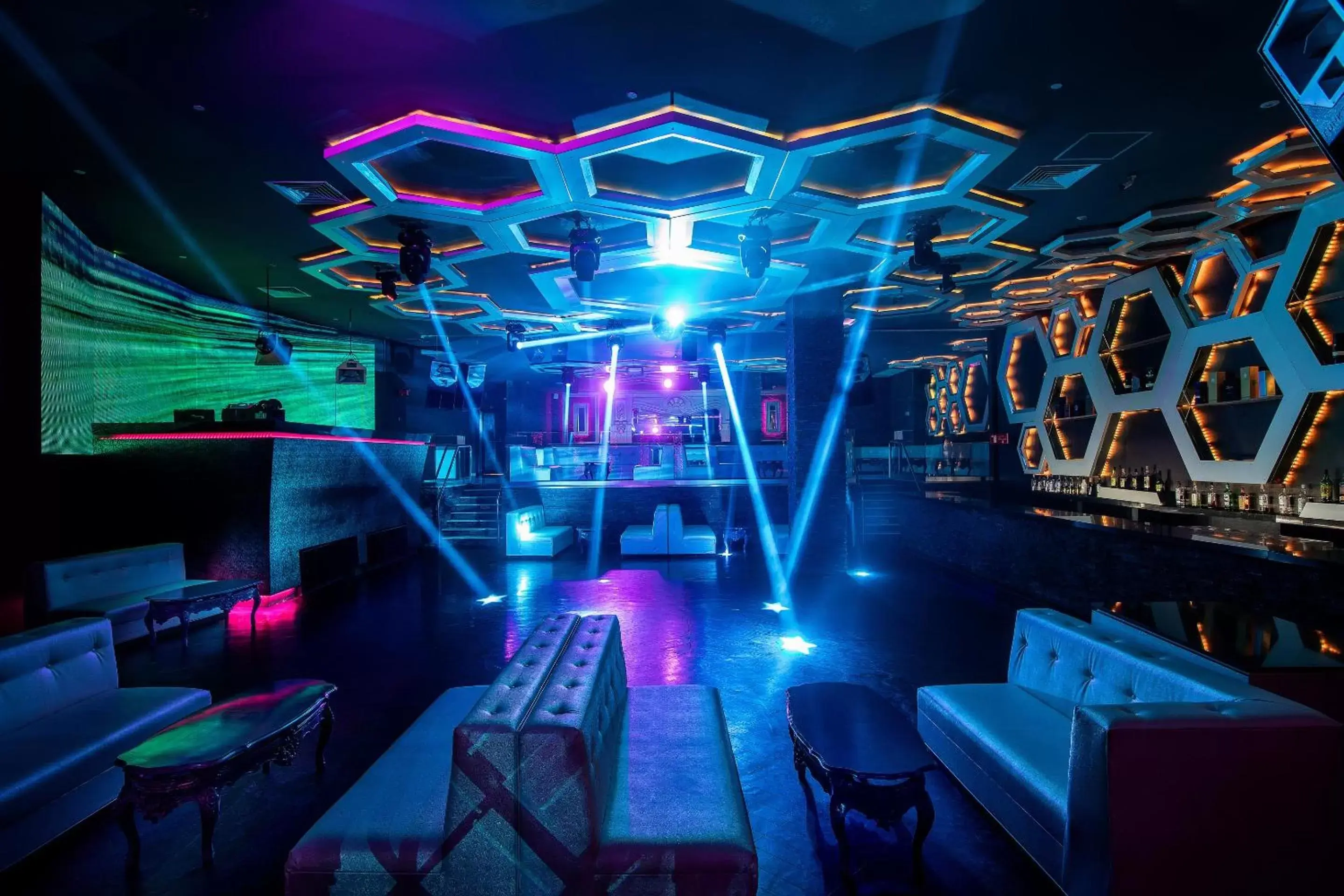 Nightclub / DJ in Moon Palace Cancun - All Inclusive