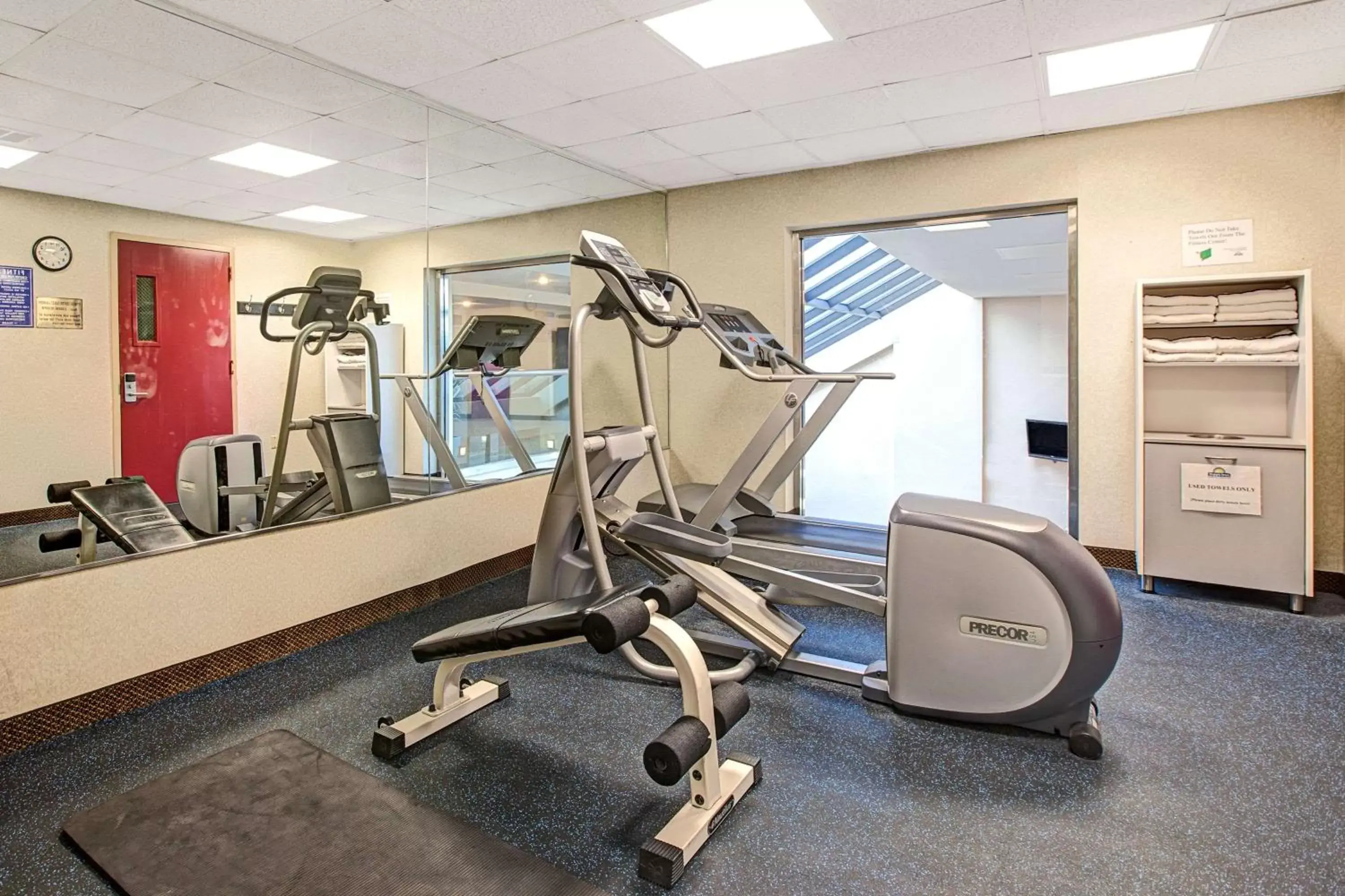 Fitness centre/facilities, Fitness Center/Facilities in Days Inn by Wyndham Parsippany