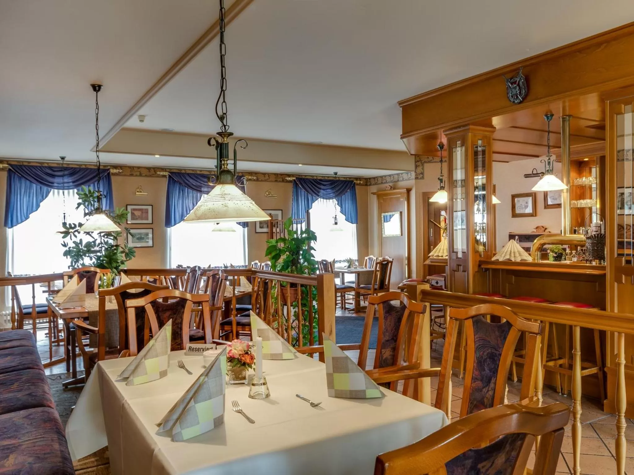 Restaurant/places to eat in Hotel Zur Burg GmbH