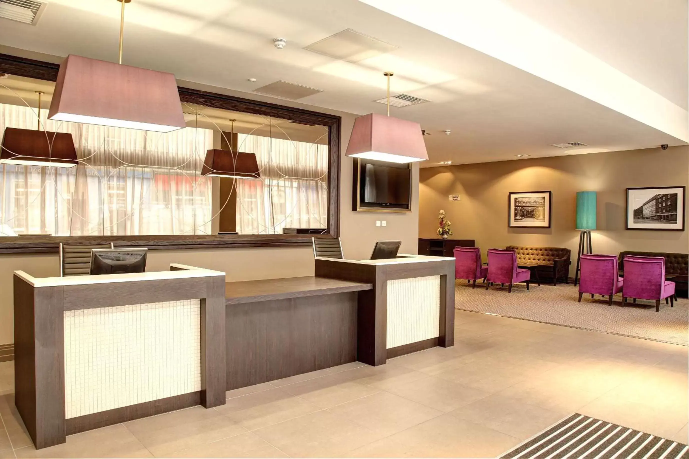 Meeting/conference room, Lobby/Reception in Doubletree by Hilton Edinburgh City Centre