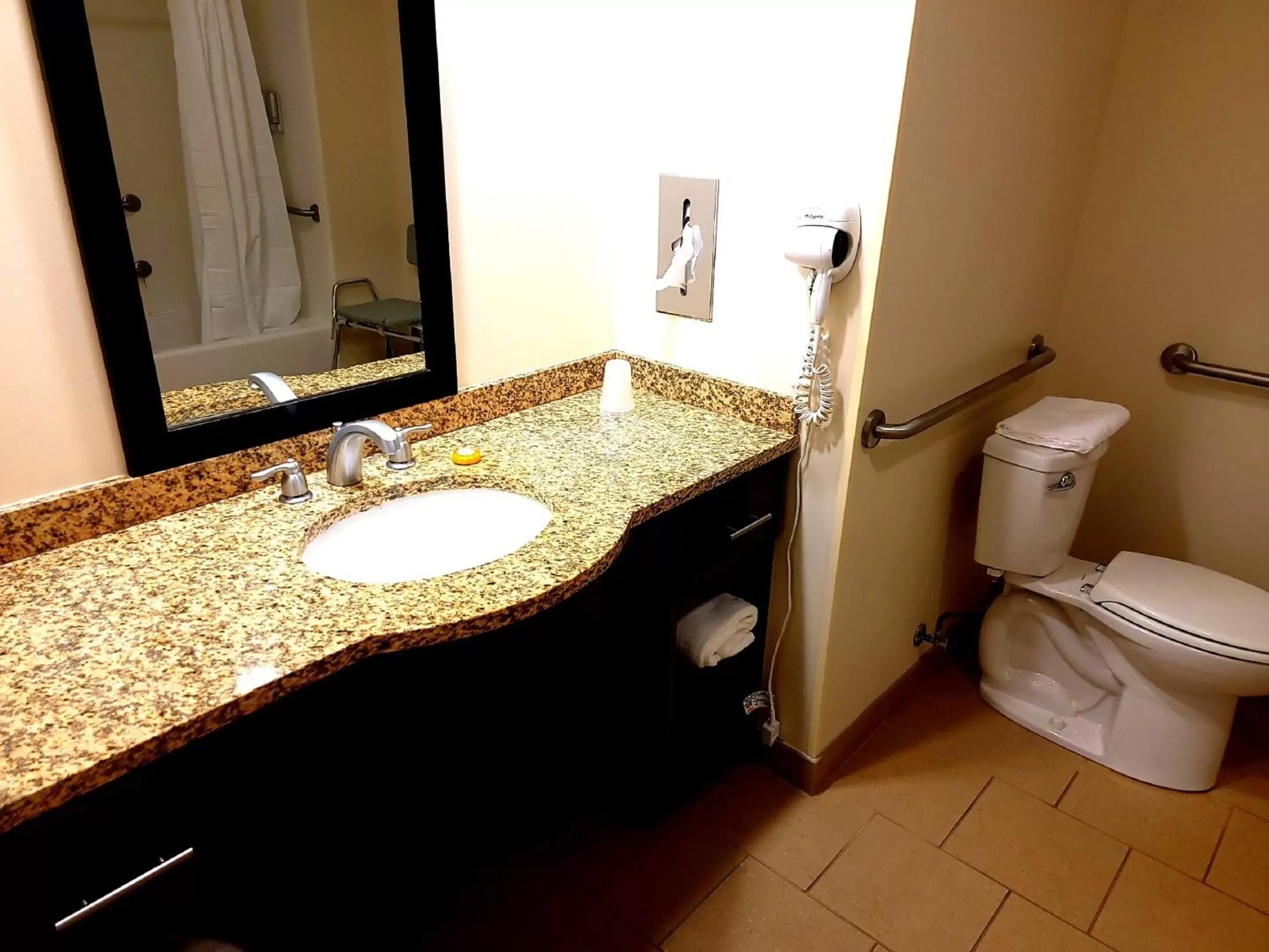 Bathroom in Penn Wells Lodge