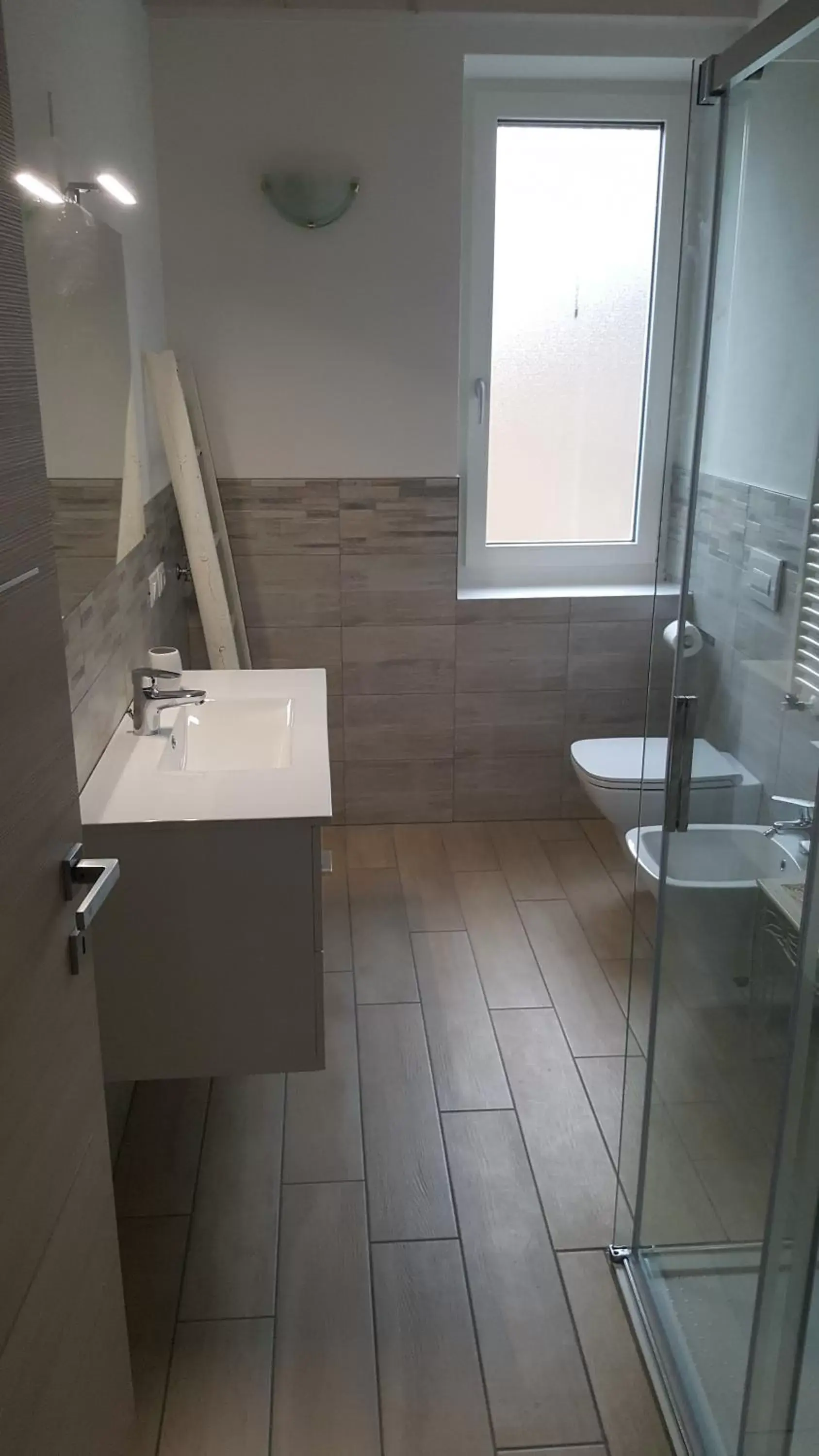 Bathroom in Mimosa Apartments