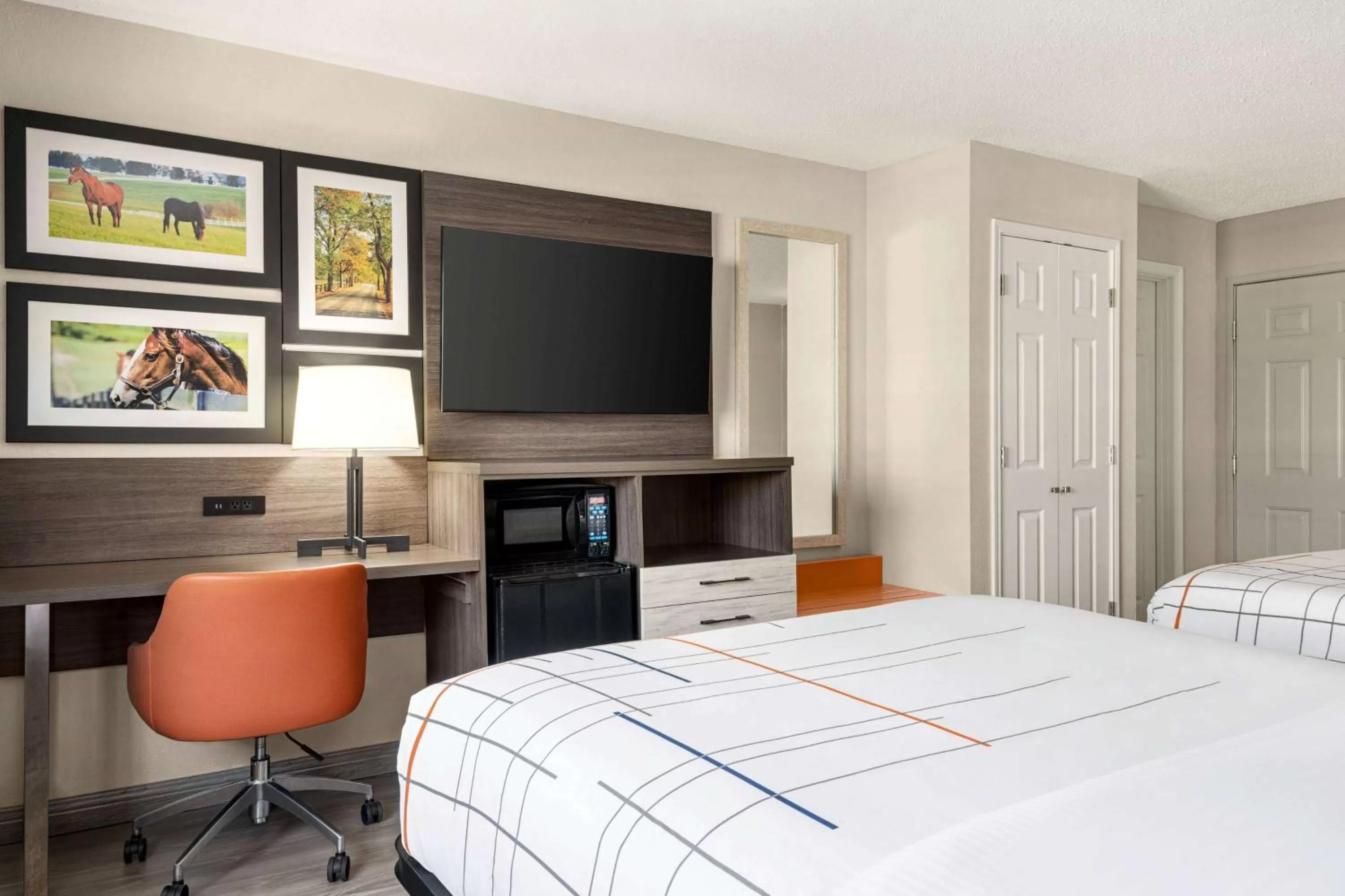 TV and multimedia, Bed in La Quinta Inn Lexington-Horse Park