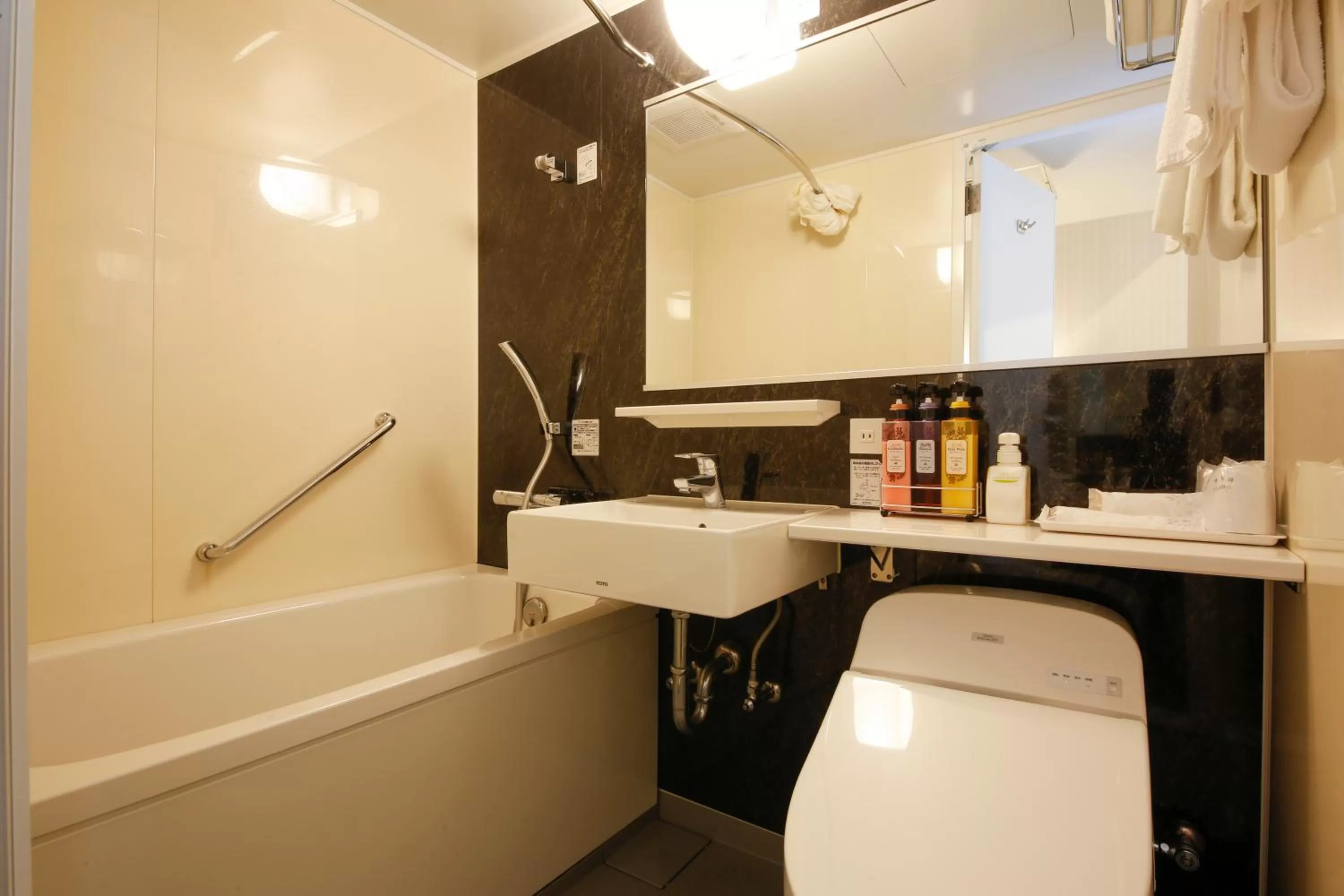 Toilet in Hotel Sunlife