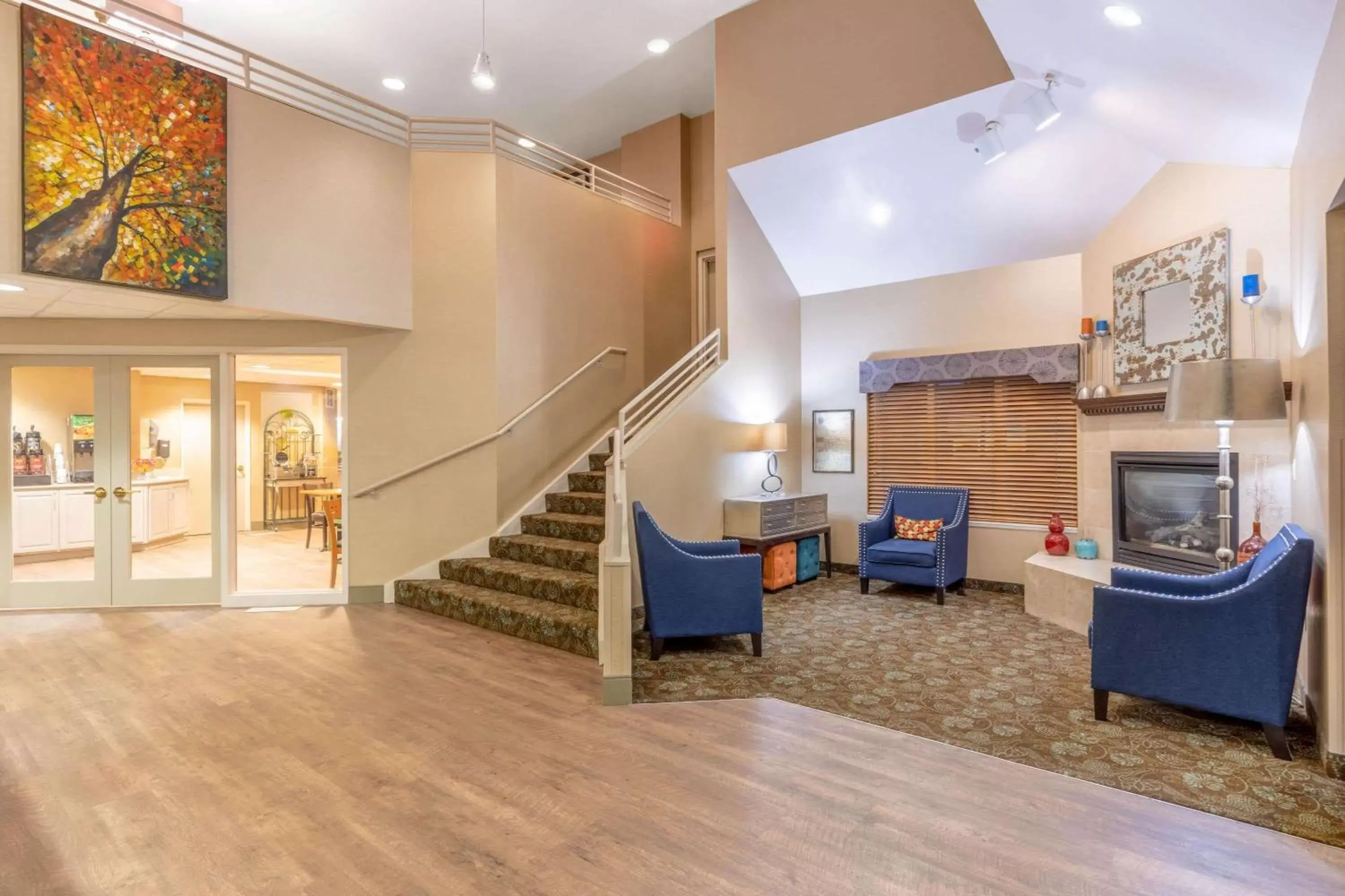 Lobby or reception, Seating Area in Days Inn by Wyndham Eagan Minnesota Near Mall of America