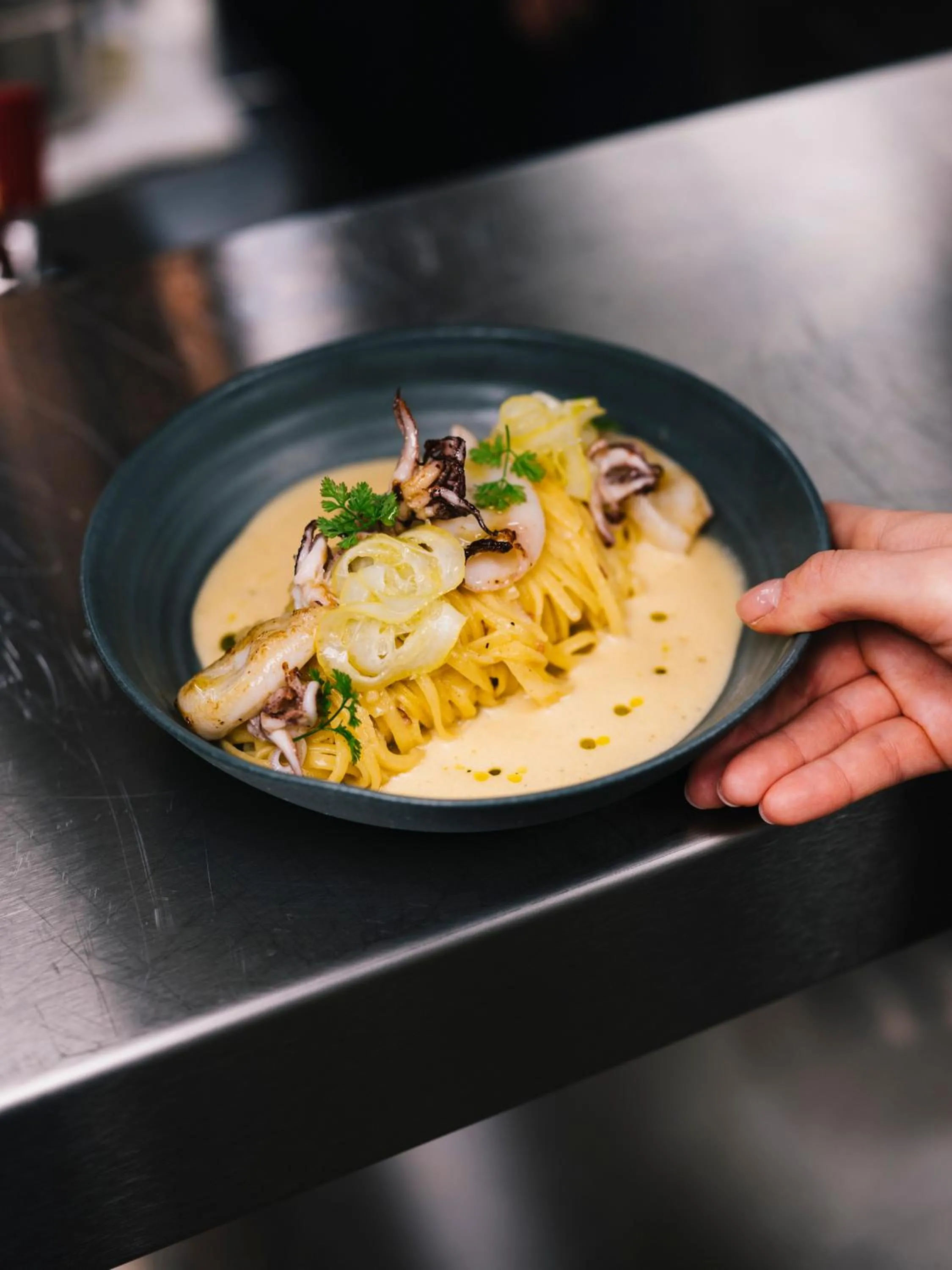 Restaurant/places to eat in artHotel Blaue Gans