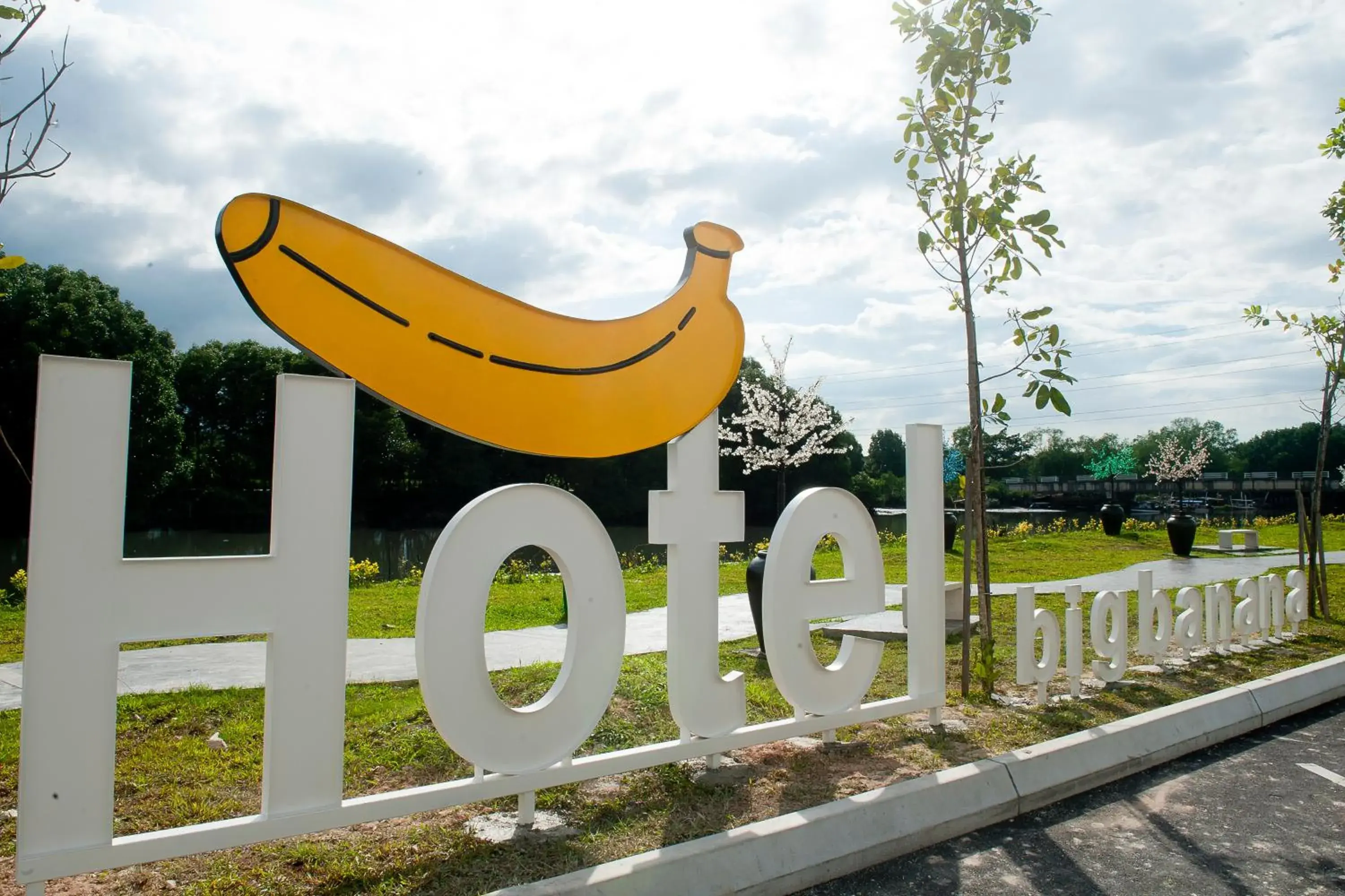 Property Logo/Sign in Big Banana Hotel