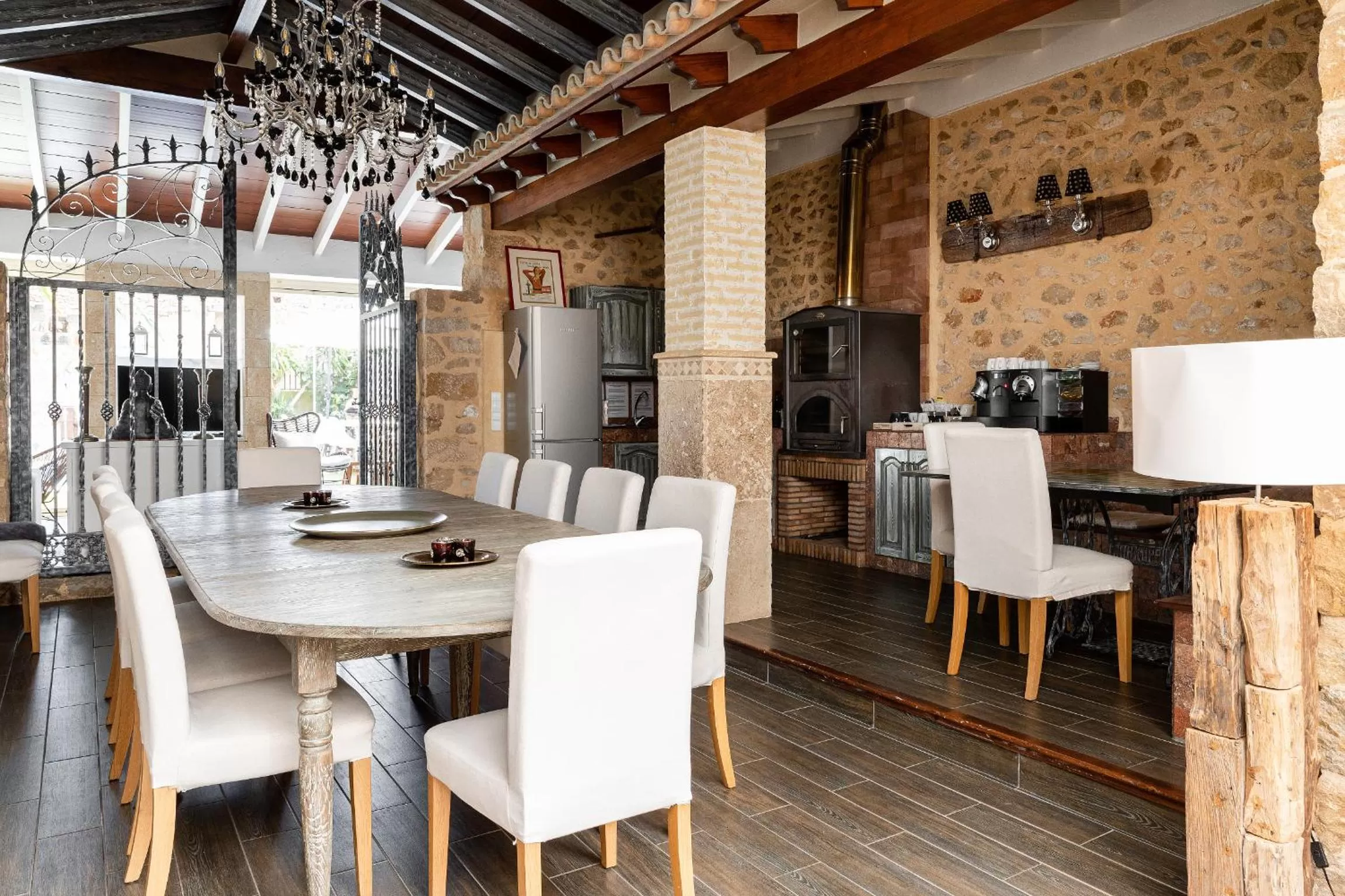 Dining area in Casa Mistela