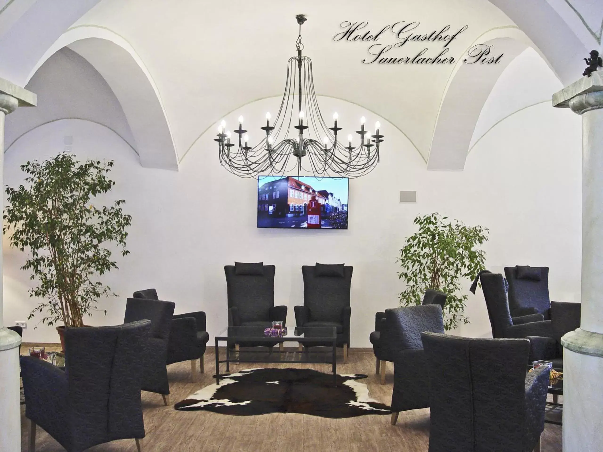 Lounge or bar, Seating Area in Hotel Sauerlacher Post
