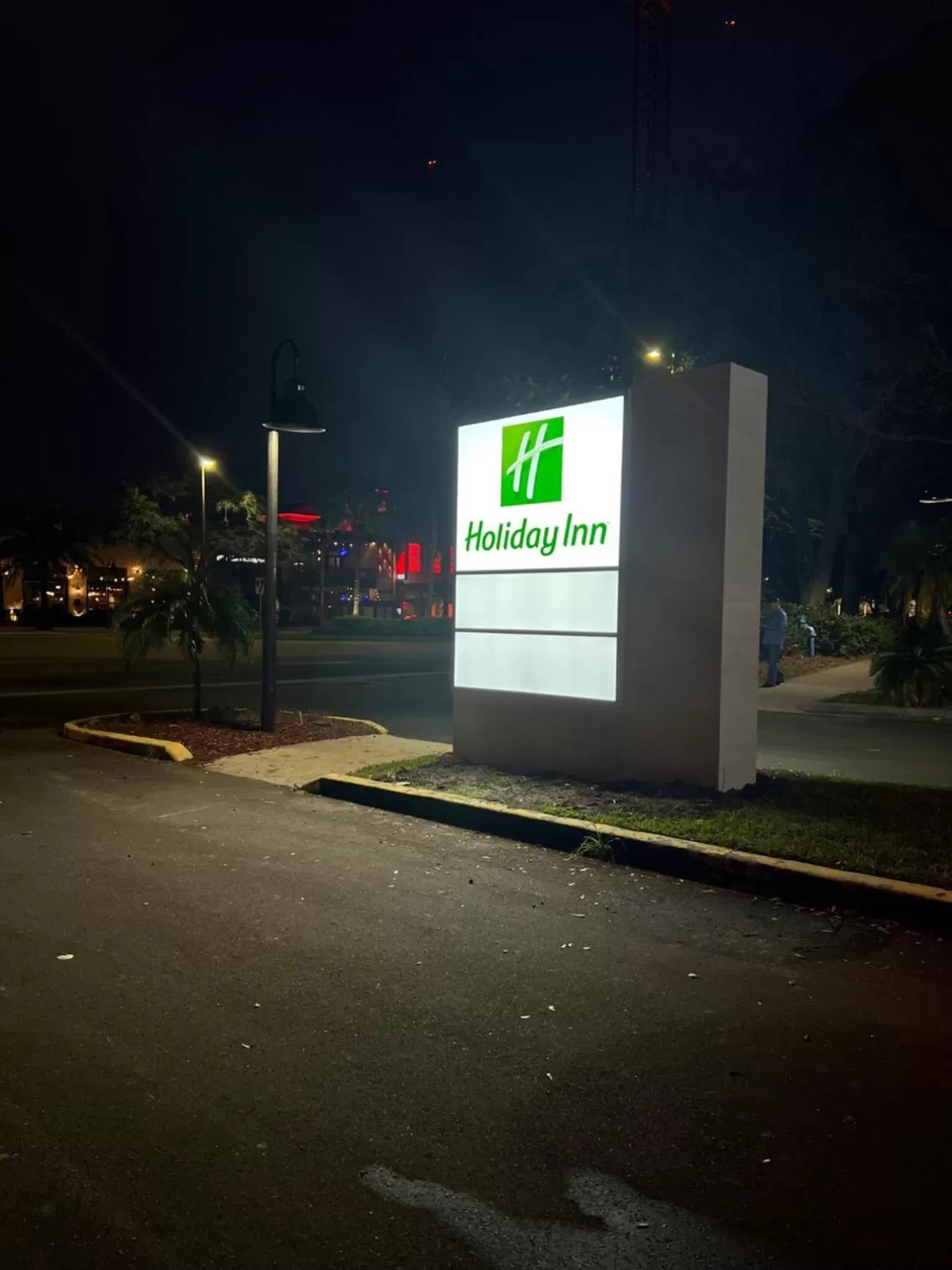 Facade/entrance in Holiday Inn Orlando International Dr-ICON by IHG