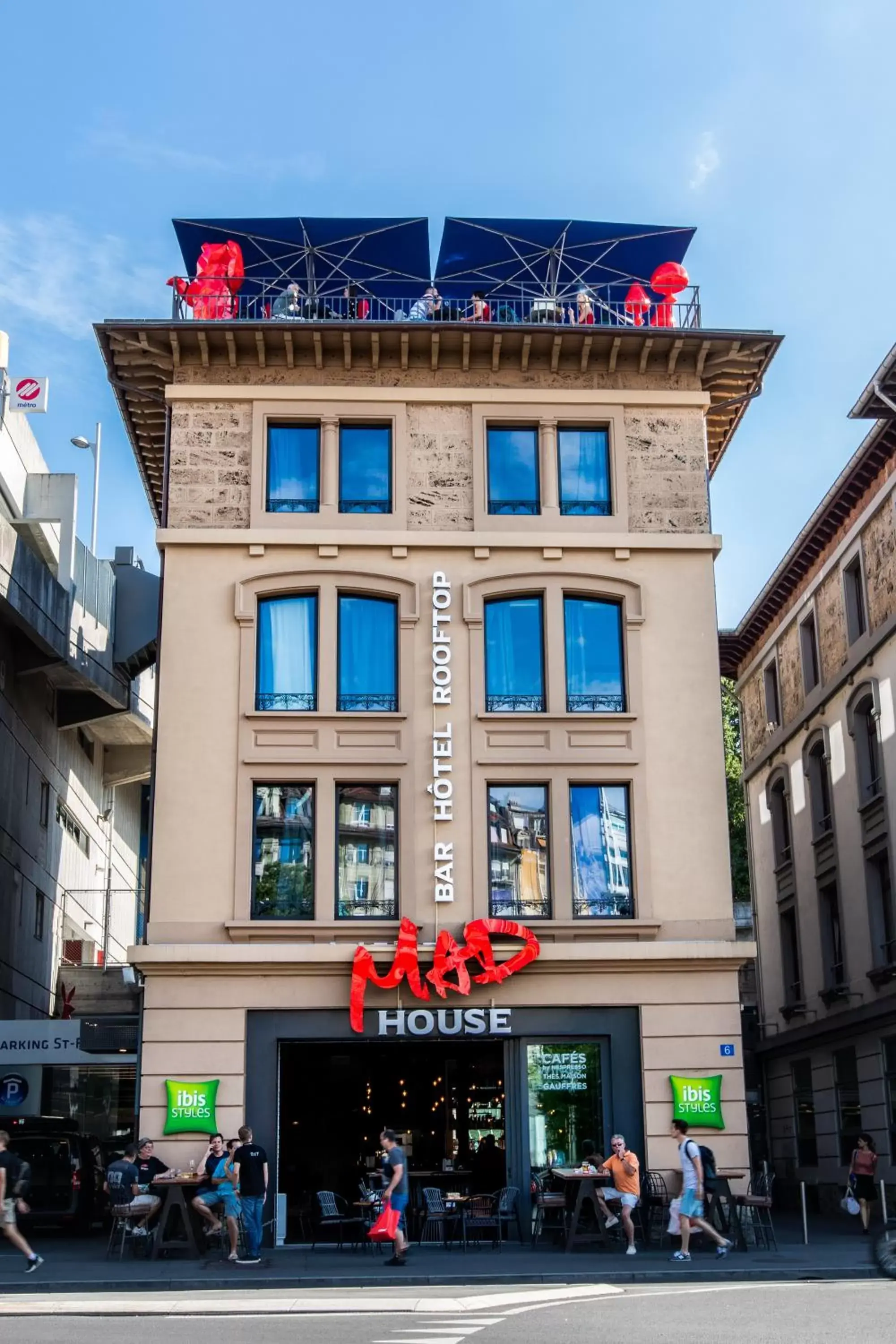 Facade/entrance, Property Building in ibis Styles Lausanne Center MadHouse