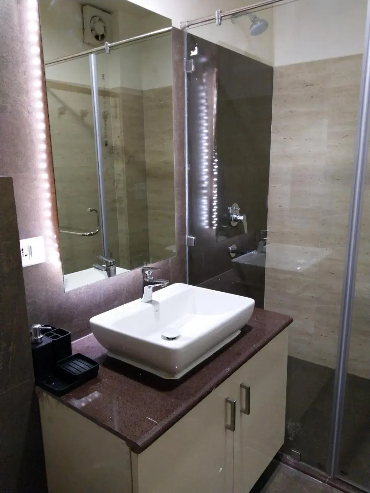 Shower, Bathroom in Joeys Hostel