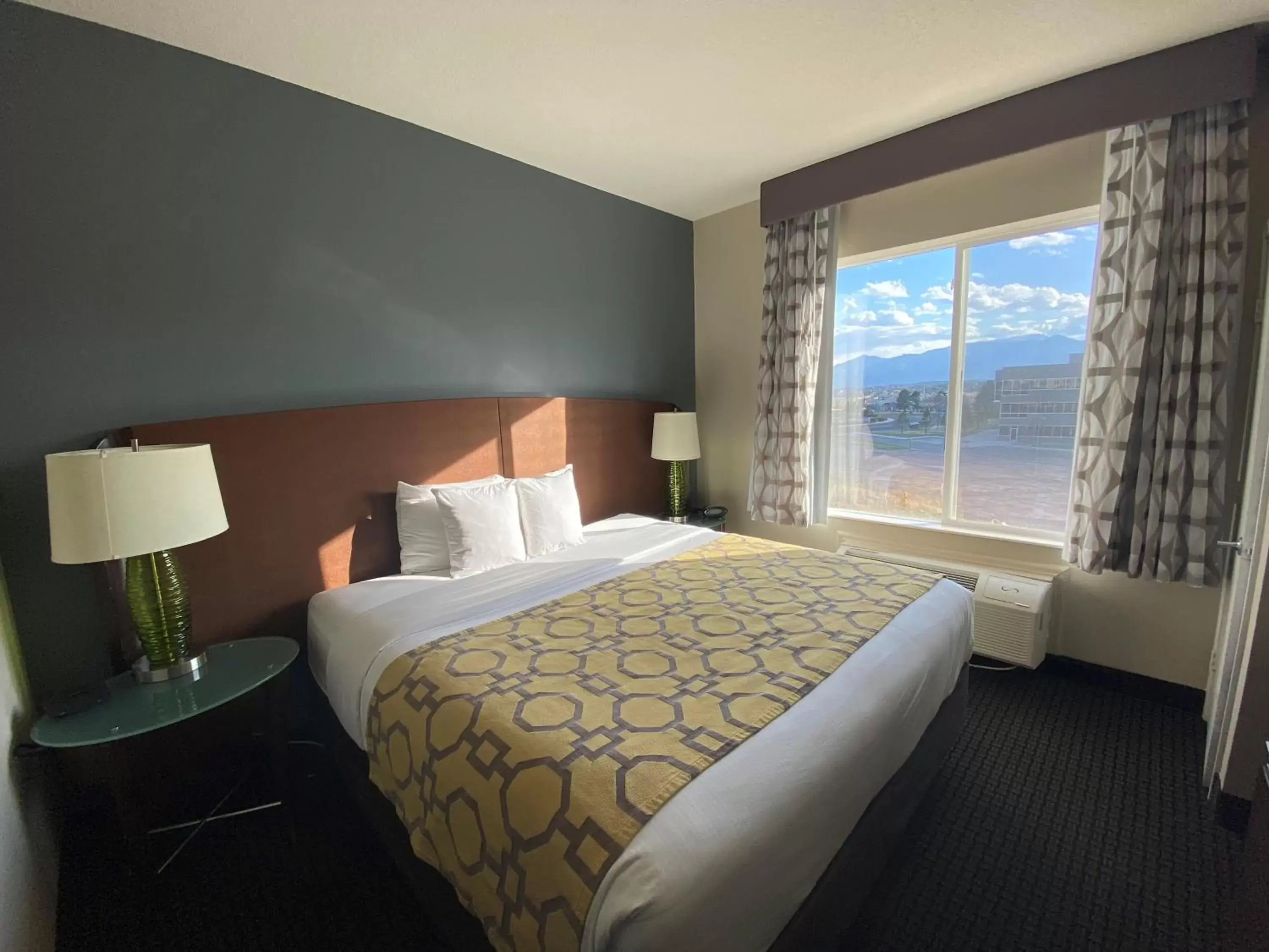 Bedroom, Bed in Baymont by Wyndham Colorado Springs