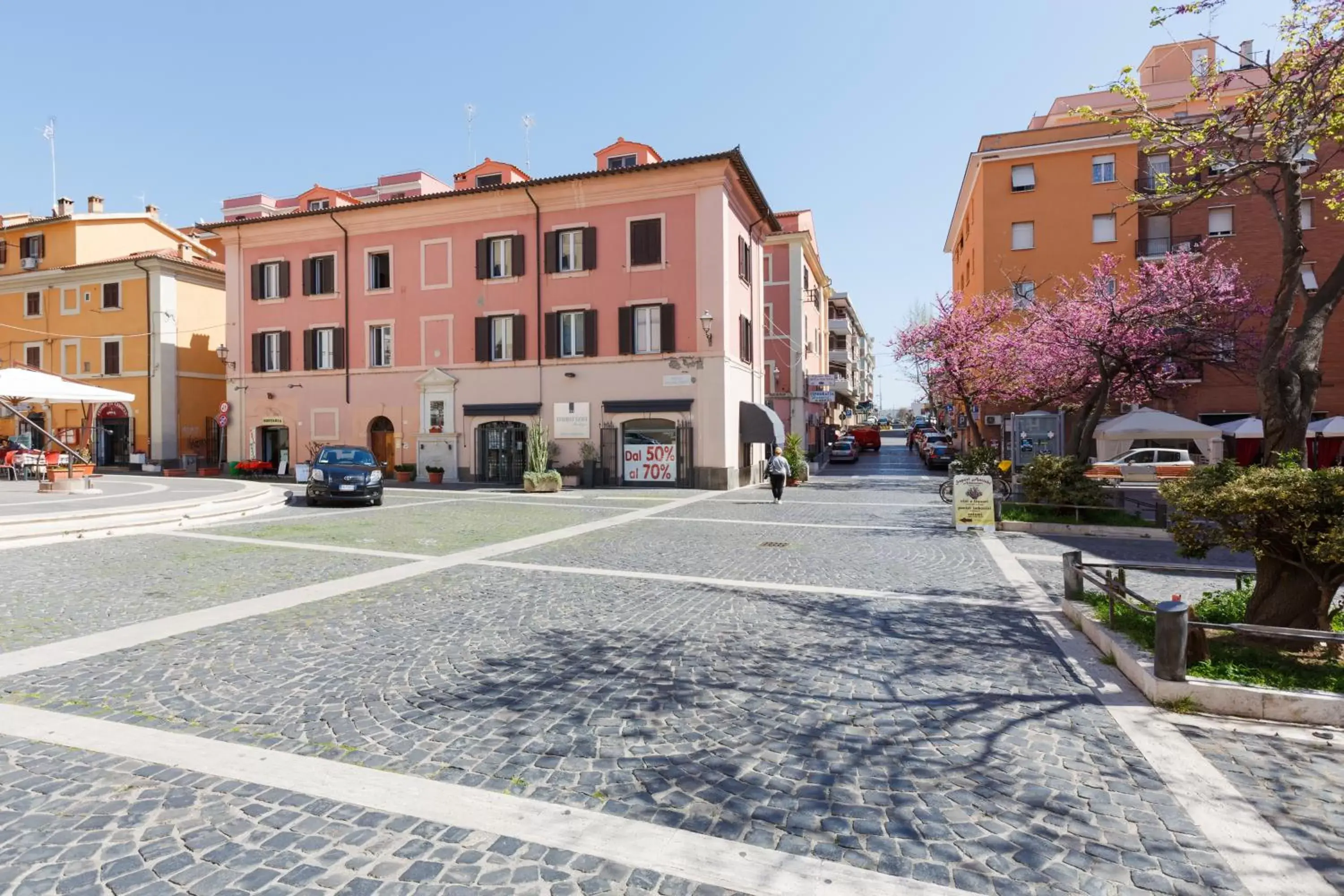 Facade/entrance, Property Building in B&B Piazza Fratti