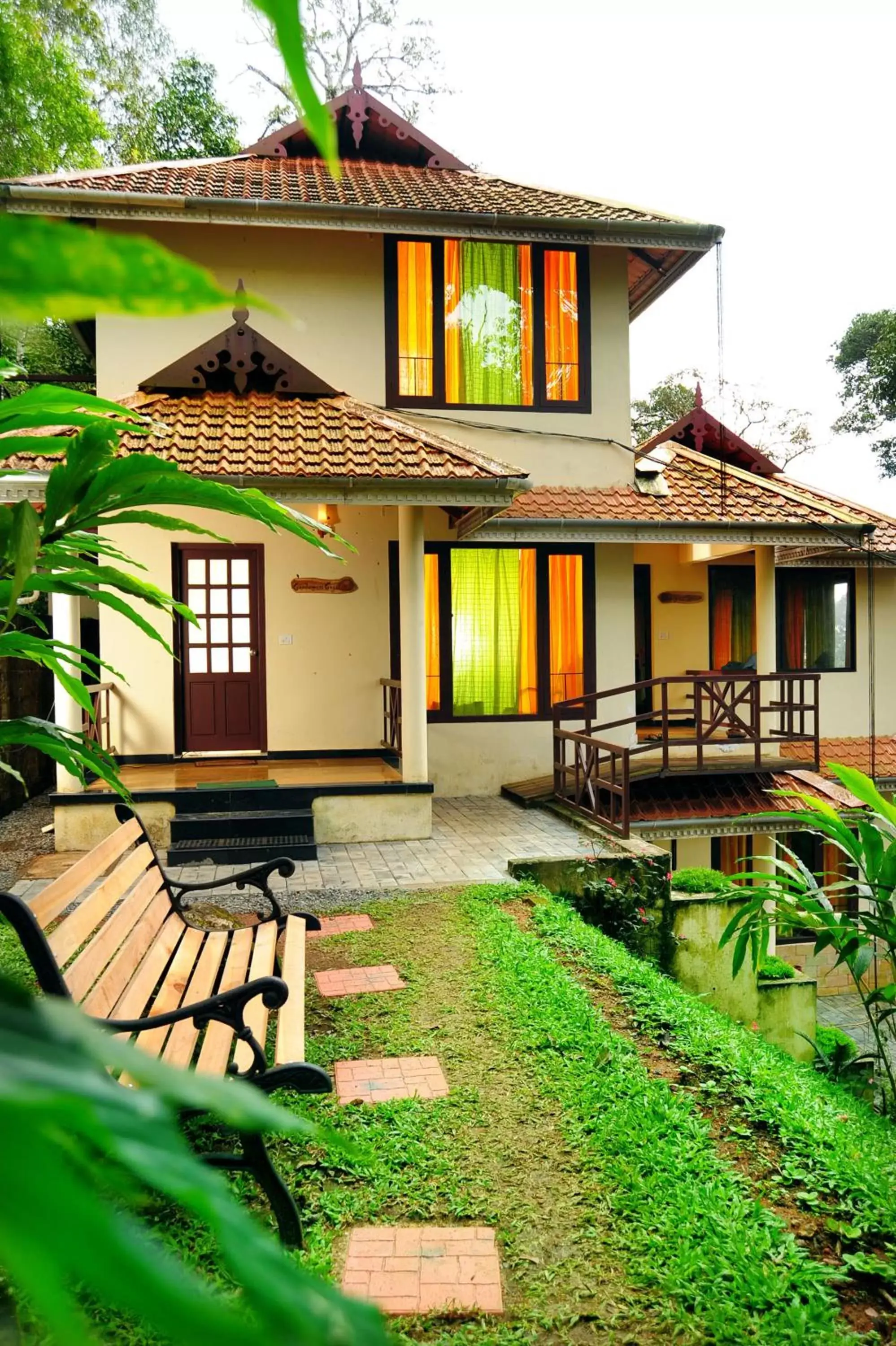 Property building in Violet Woods Property building in Violet Woods