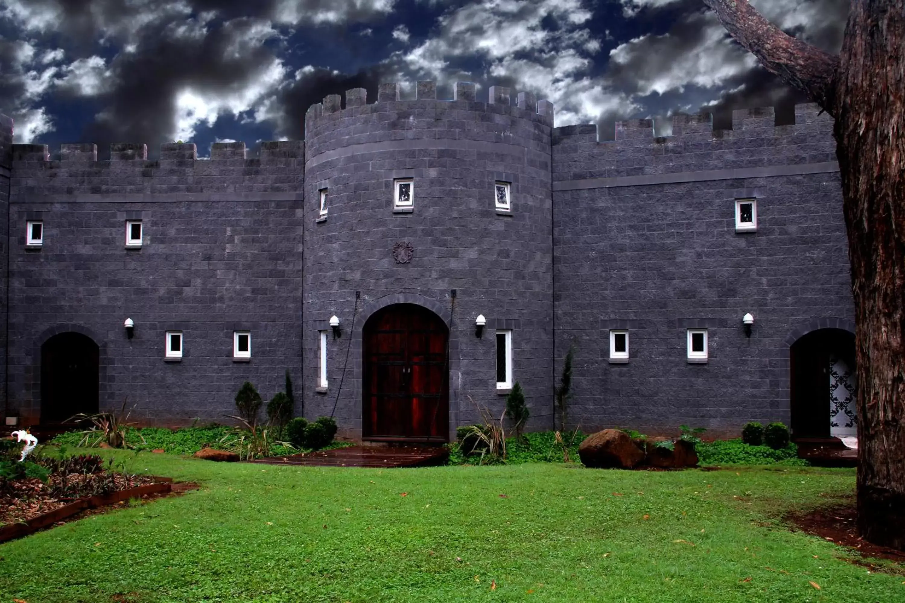Facade/entrance, Property Building in The Castle on Tamborine