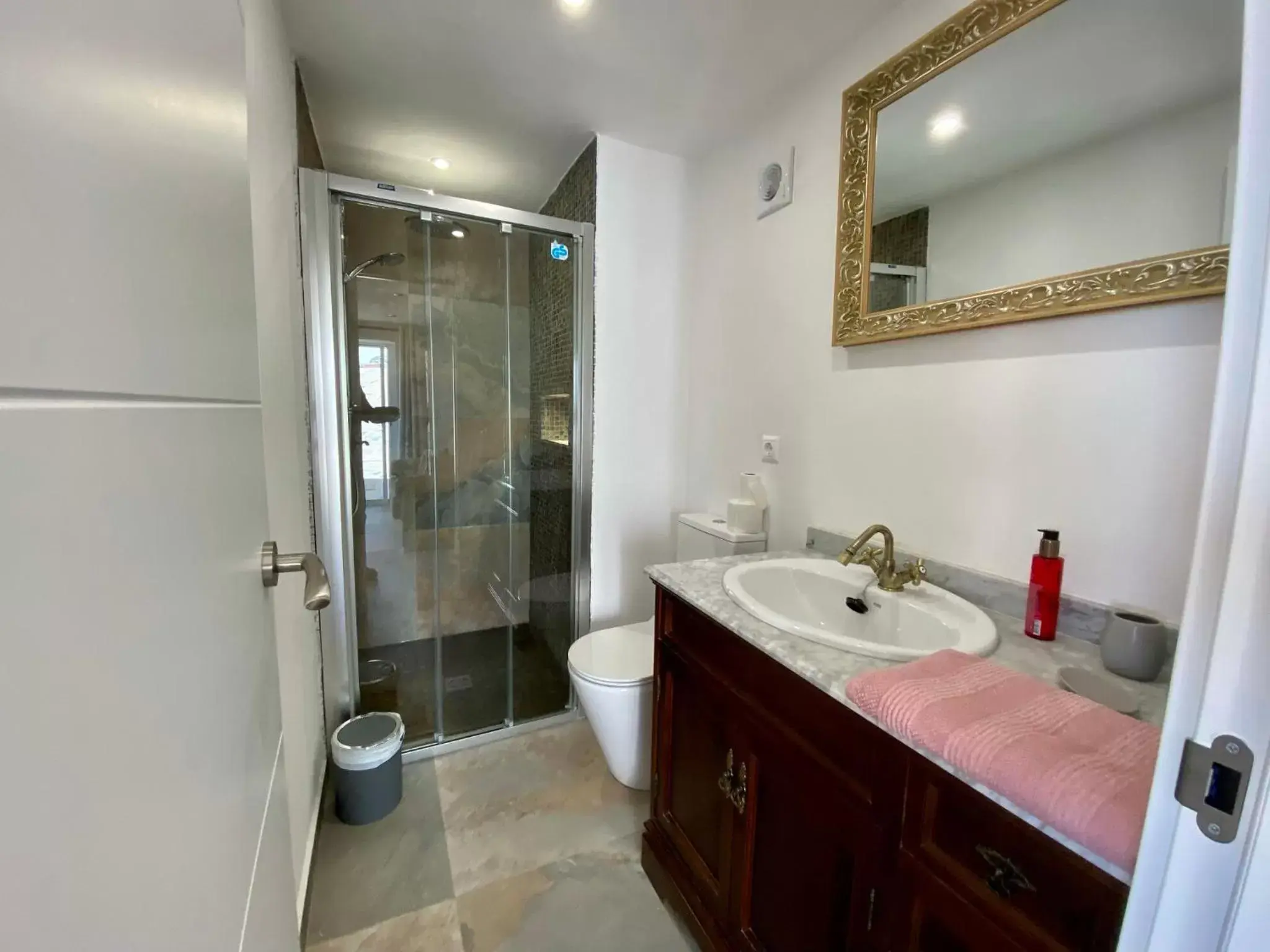 Bathroom in Villa Vista Calpe