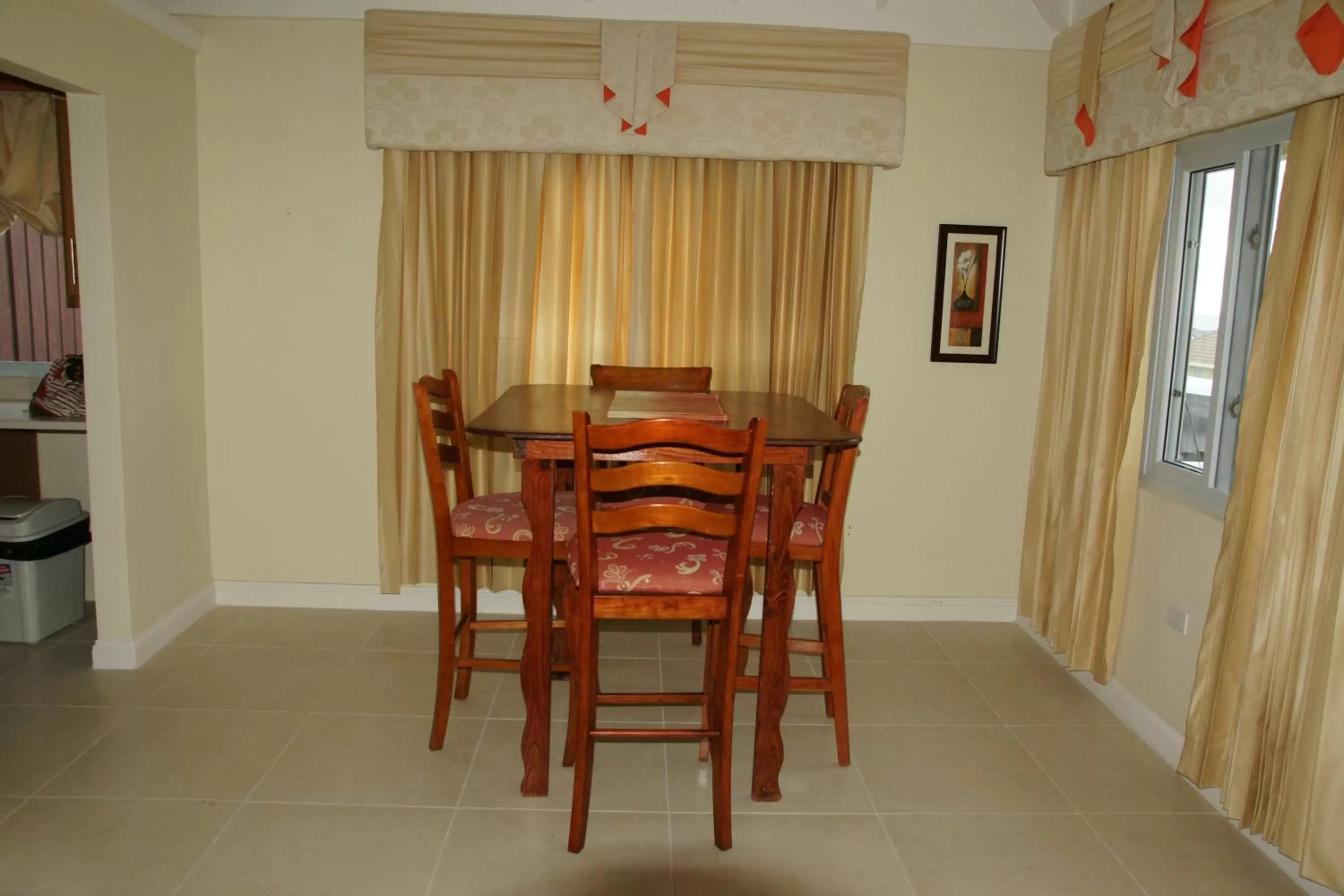 Dining Area in Jamnick Vacation Rentals - Richmond, St Ann, Jamaica
