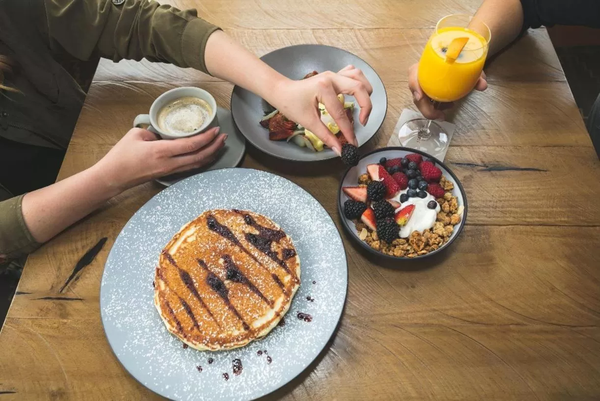 Headlands Coastal Lodge & Spa