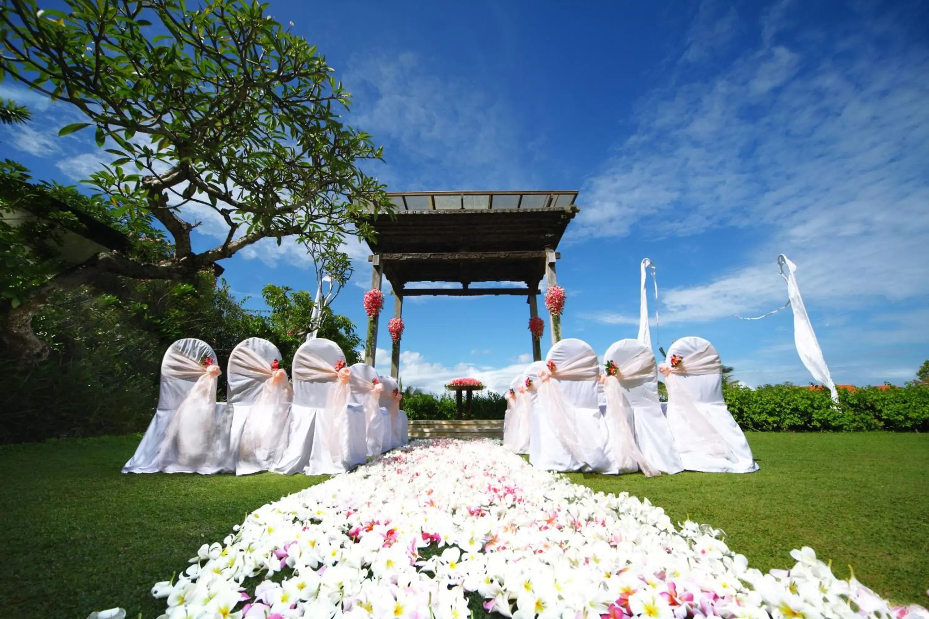 Garden, Banquet Facilities in AYANA Villas Bali