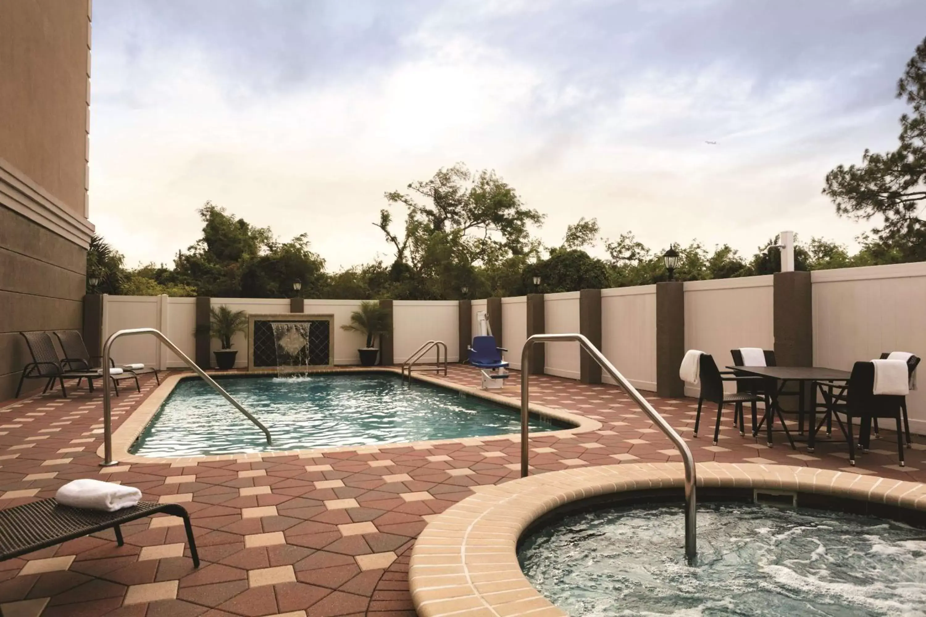 Activities, Swimming Pool in Country Inn & Suites by Radisson, Tampa Airport North, FL