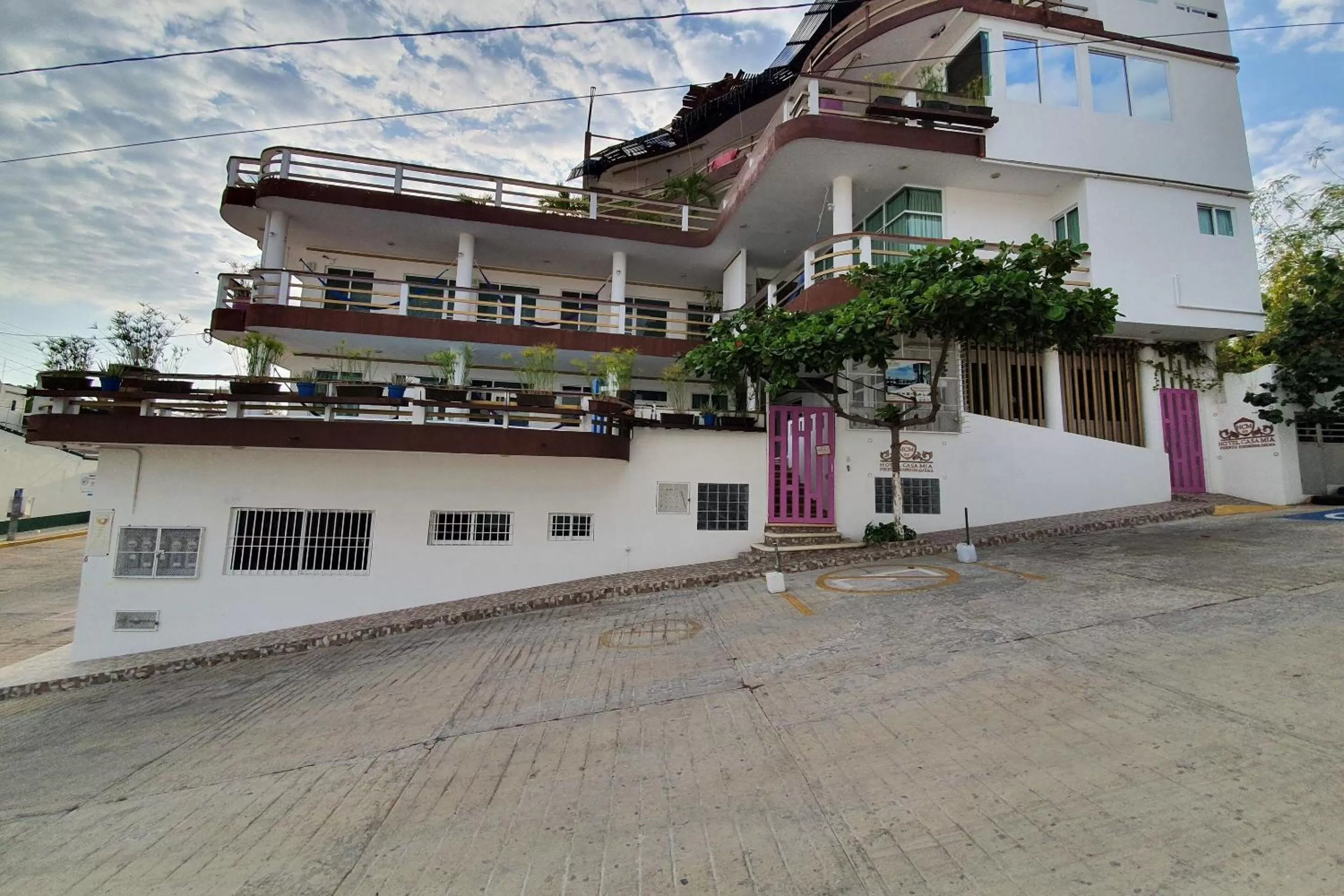 Facade/entrance in Casa Mia