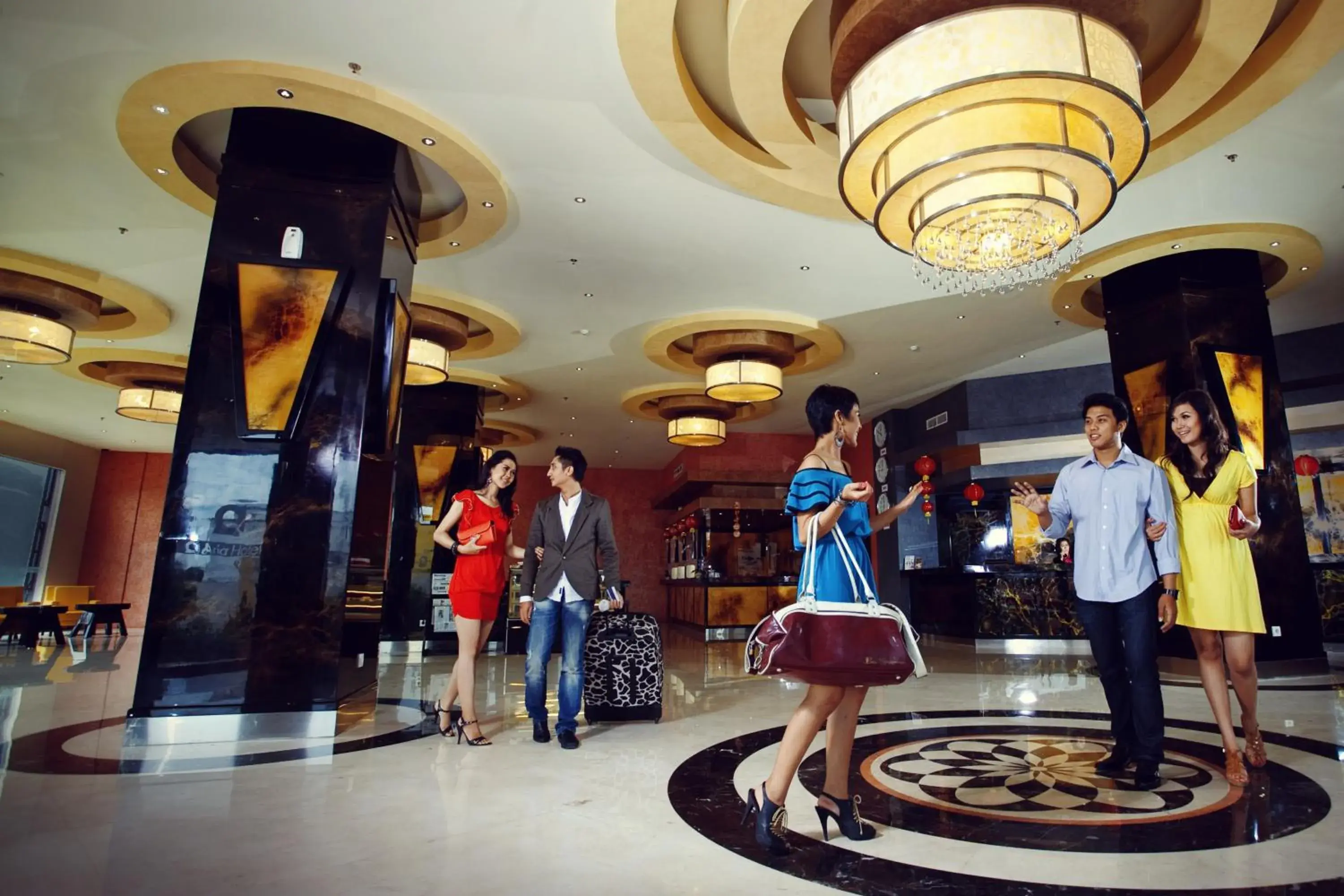 group of guests in Aria Gajayana Hotel