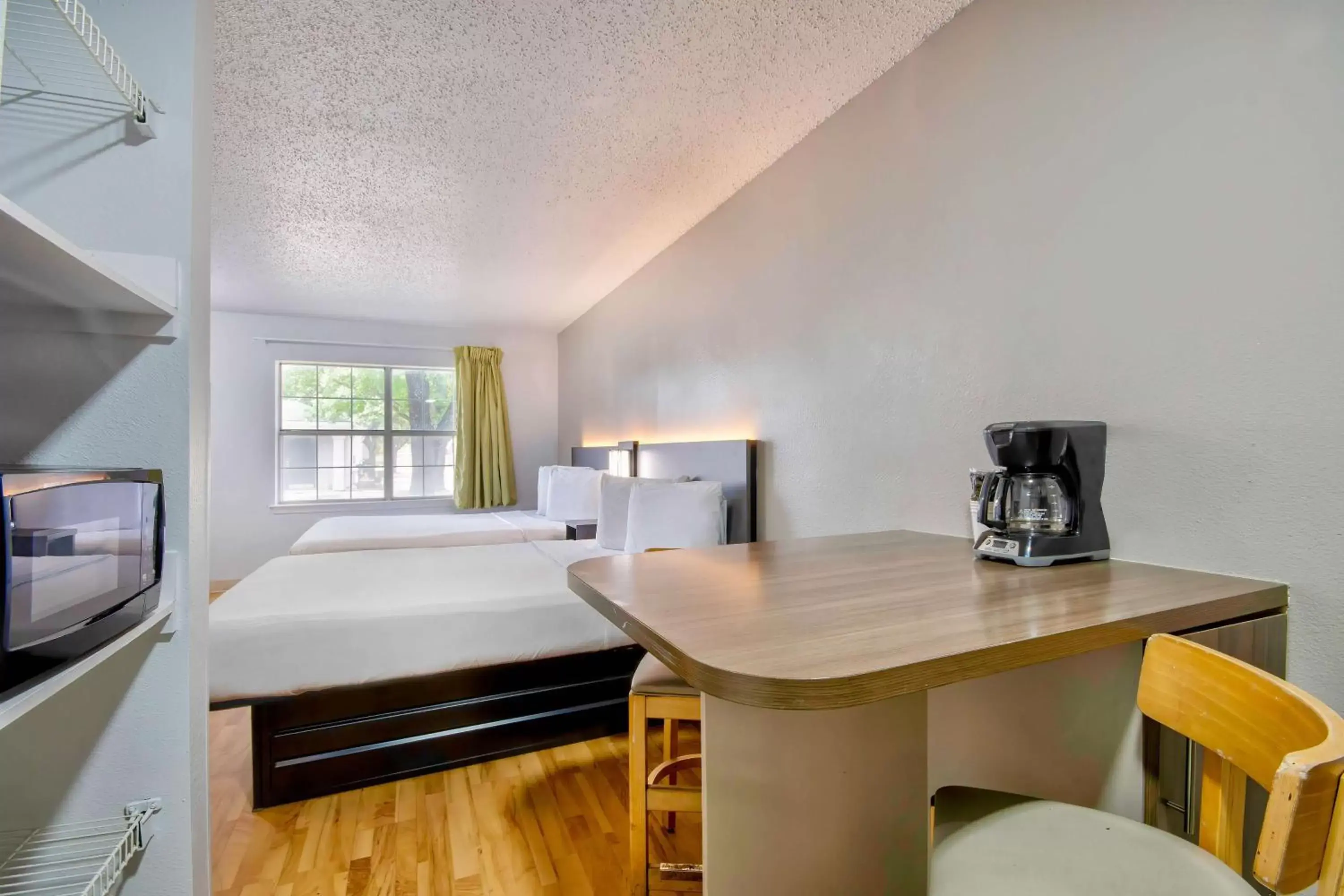 Bedroom, Bed in Studio 6-San Antonio, TX - Six Flags Bedroom, Bed in Studio 6-San Antonio, TX - Six Flags