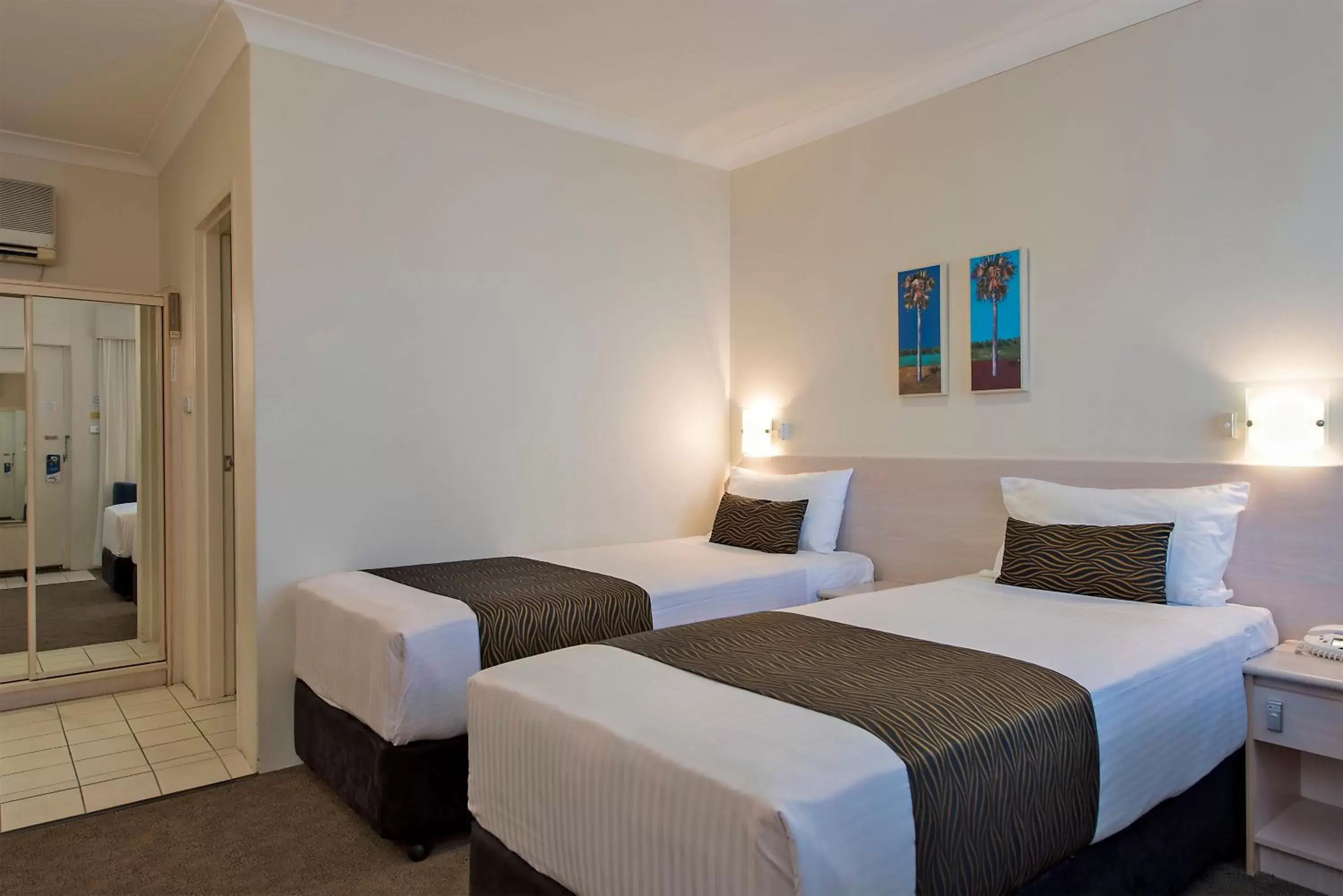 Bedroom, Bed in Comfort Inn All Seasons