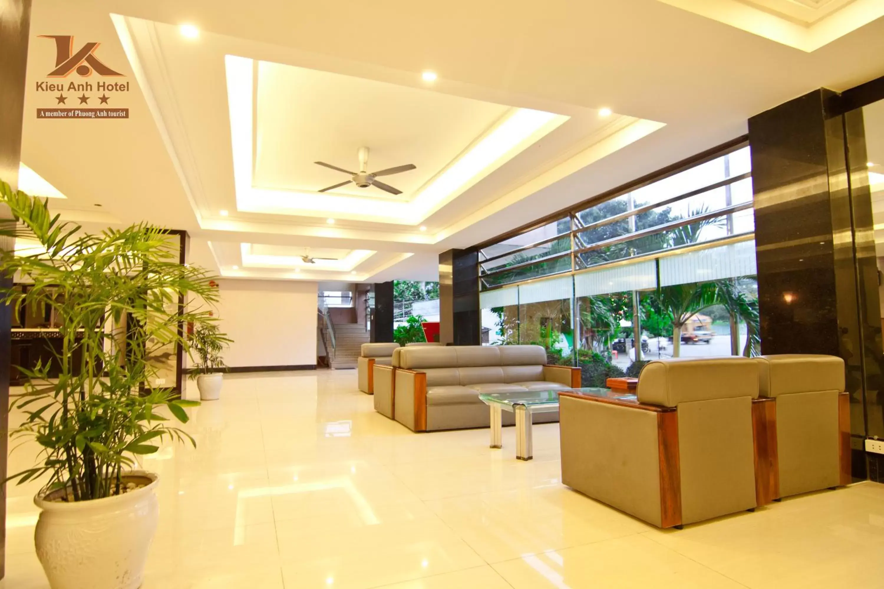 Communal lounge/ TV room, Lobby/Reception in Kieu Anh Hotel