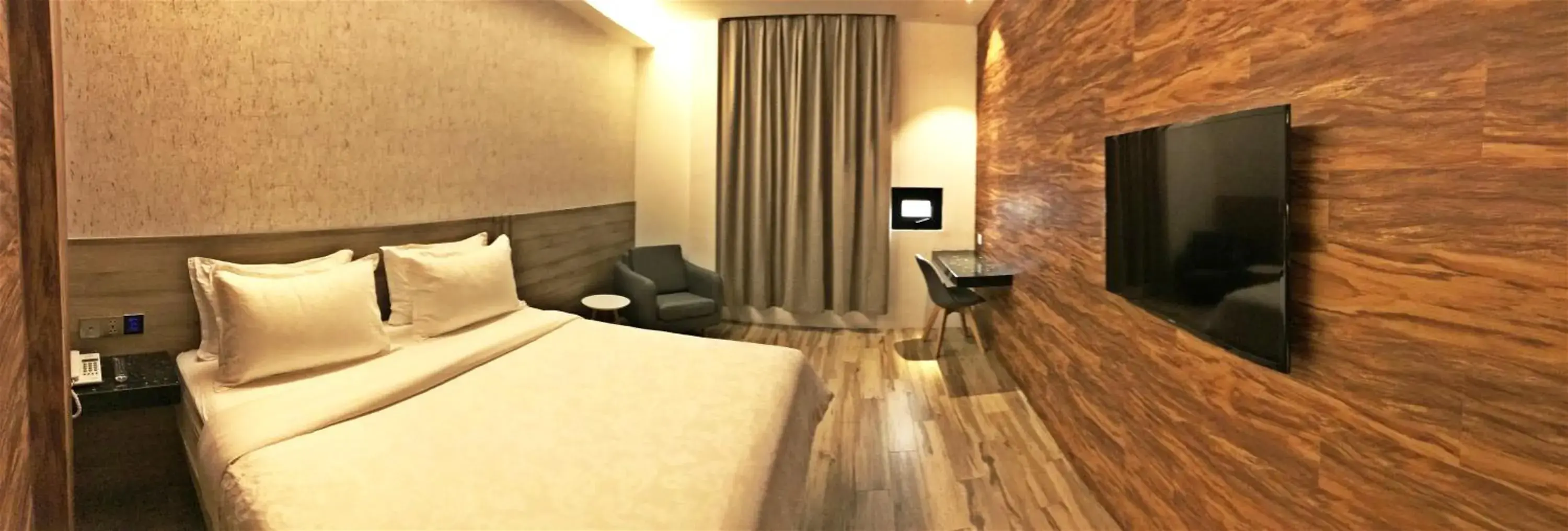 Bed in Hotel Legend Boutique