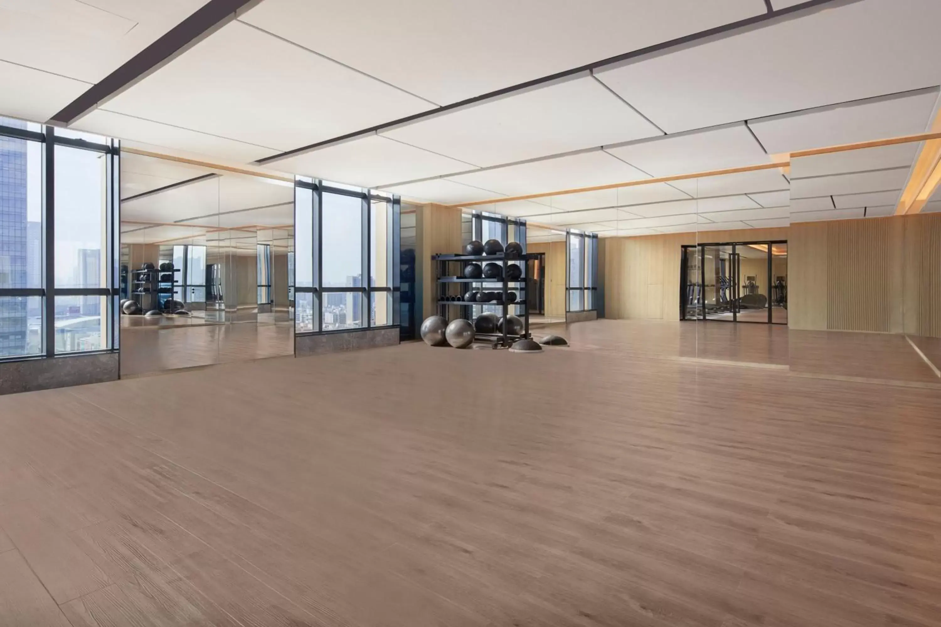 Fitness centre/facilities in Foshan Marriott Hotel