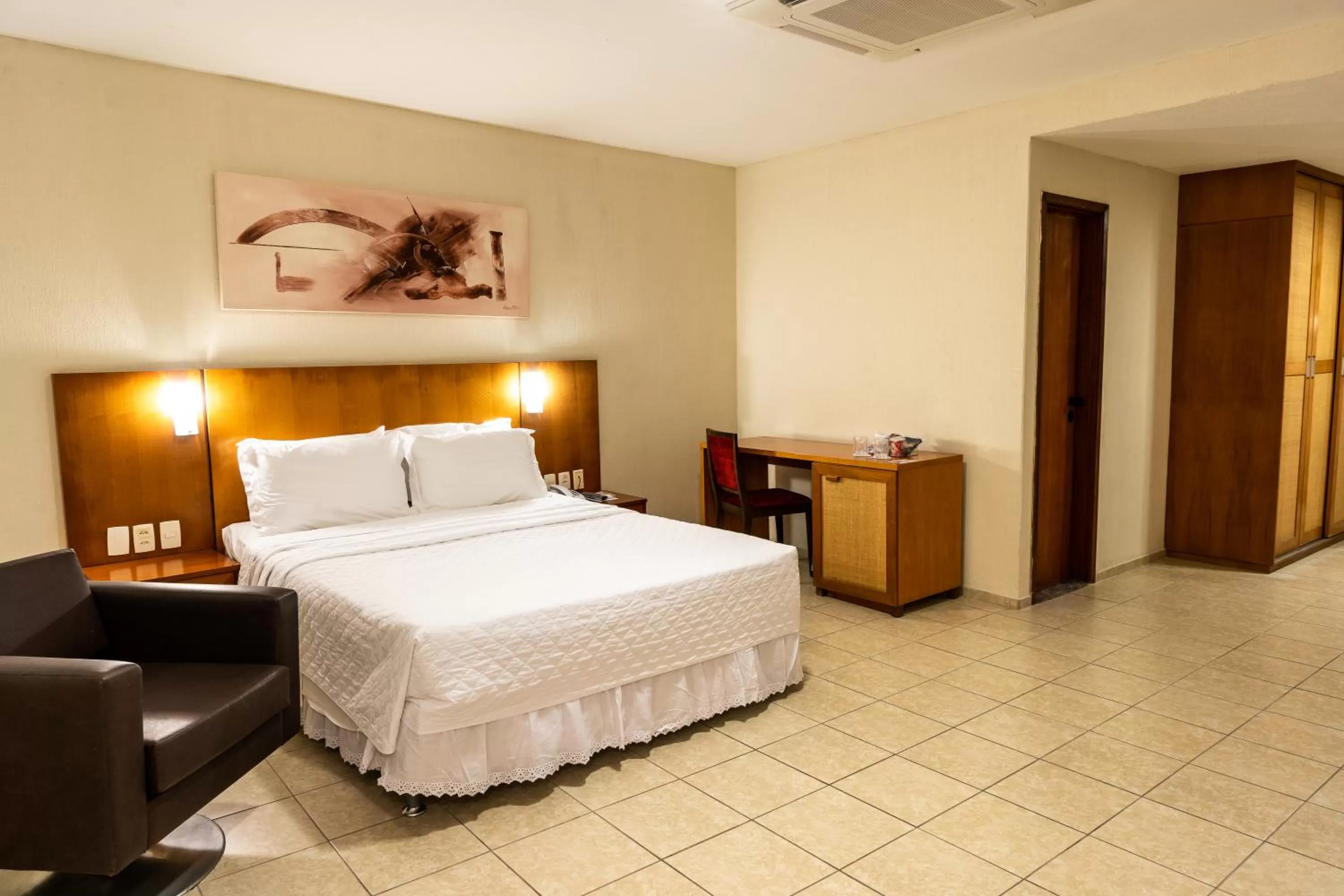 Bedroom, Bed in Hotel Praia Centro