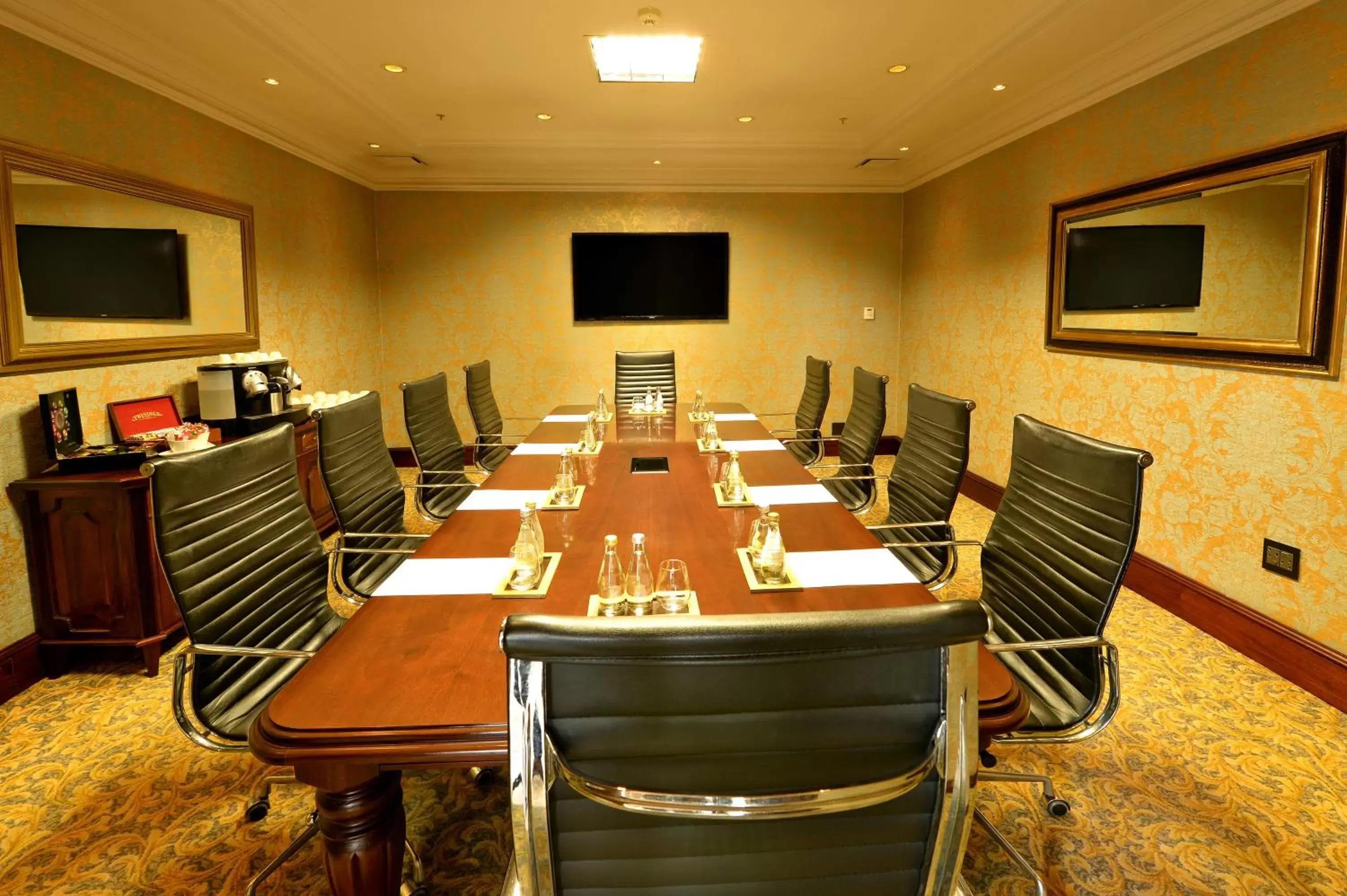 Meeting/conference room in Palazzo Hotel