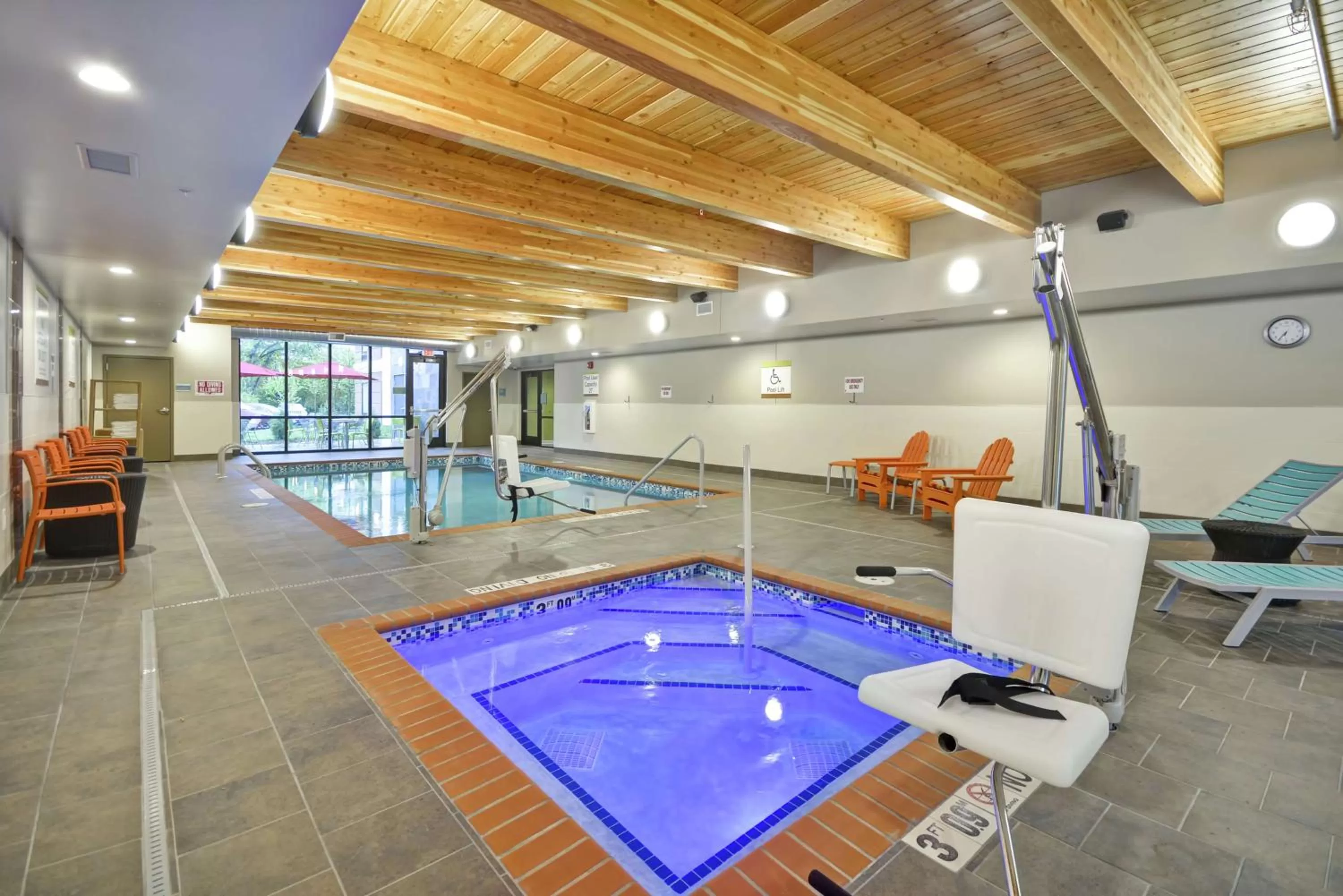 Pool view in Home2 Suites By Hilton Minneapolis-Eden Prairie